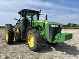 2018 John Deere 8245R