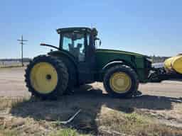 2014 John Deere 8270R