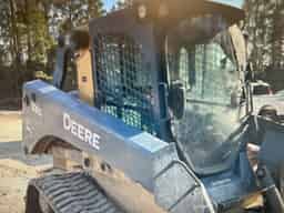 2017 John Deere 331G Image