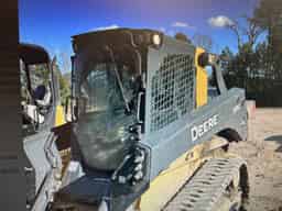 2017 John Deere 331G Image