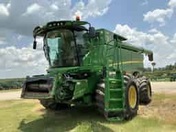 2012 John Deere S680 Image