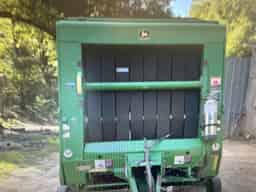 1999 John Deere 566 Image