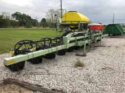 2017 John Deere 1720 Image
