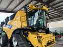 2022 New Holland CR8.90