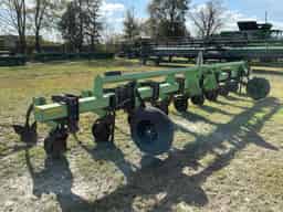 2014 Bigham Brothers 889 8ROW cultivator with busters Image