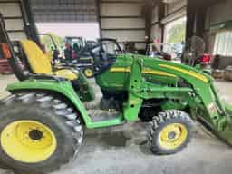 2009 John Deere 3520 Image