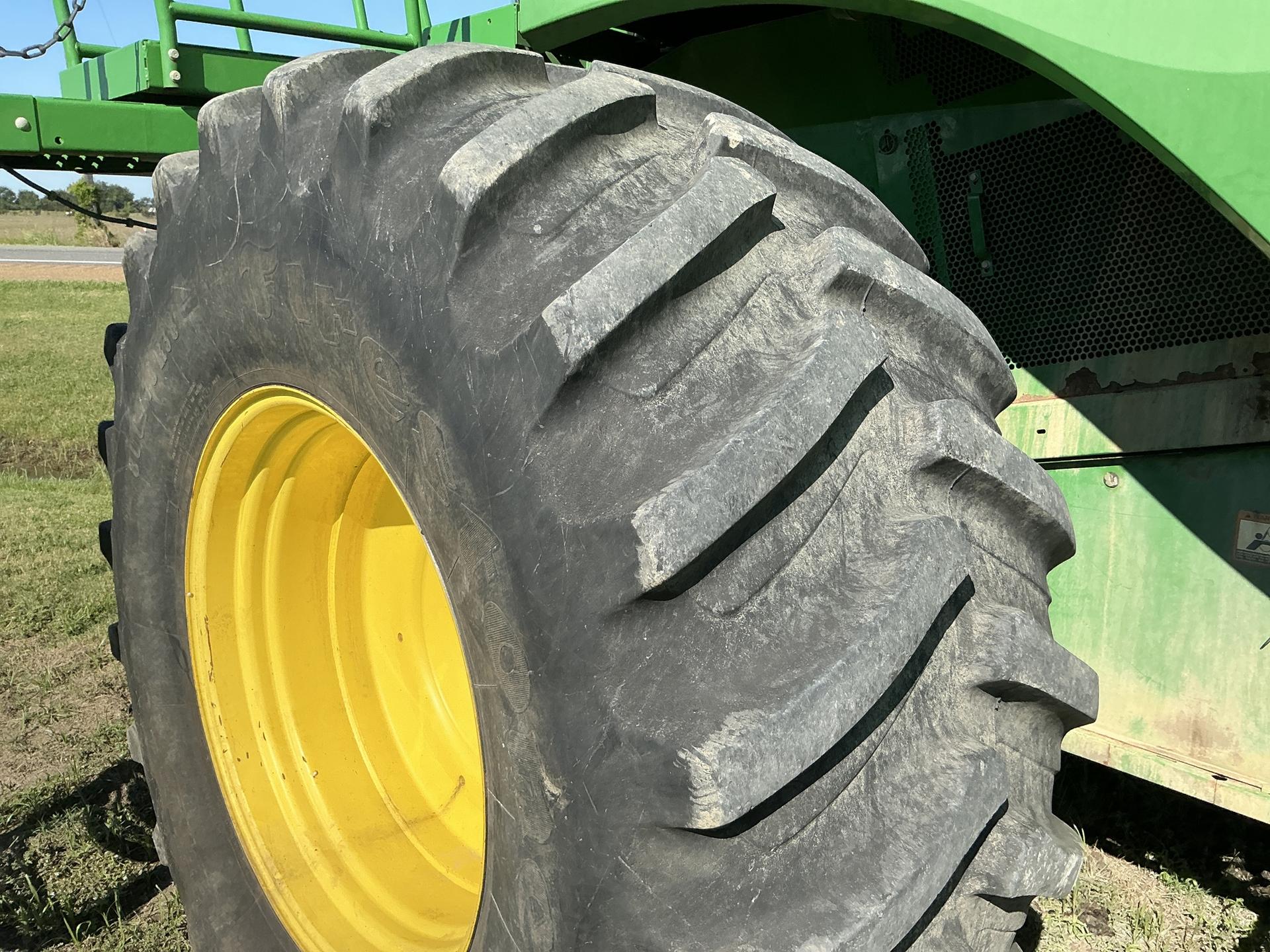 2013 John Deere S690