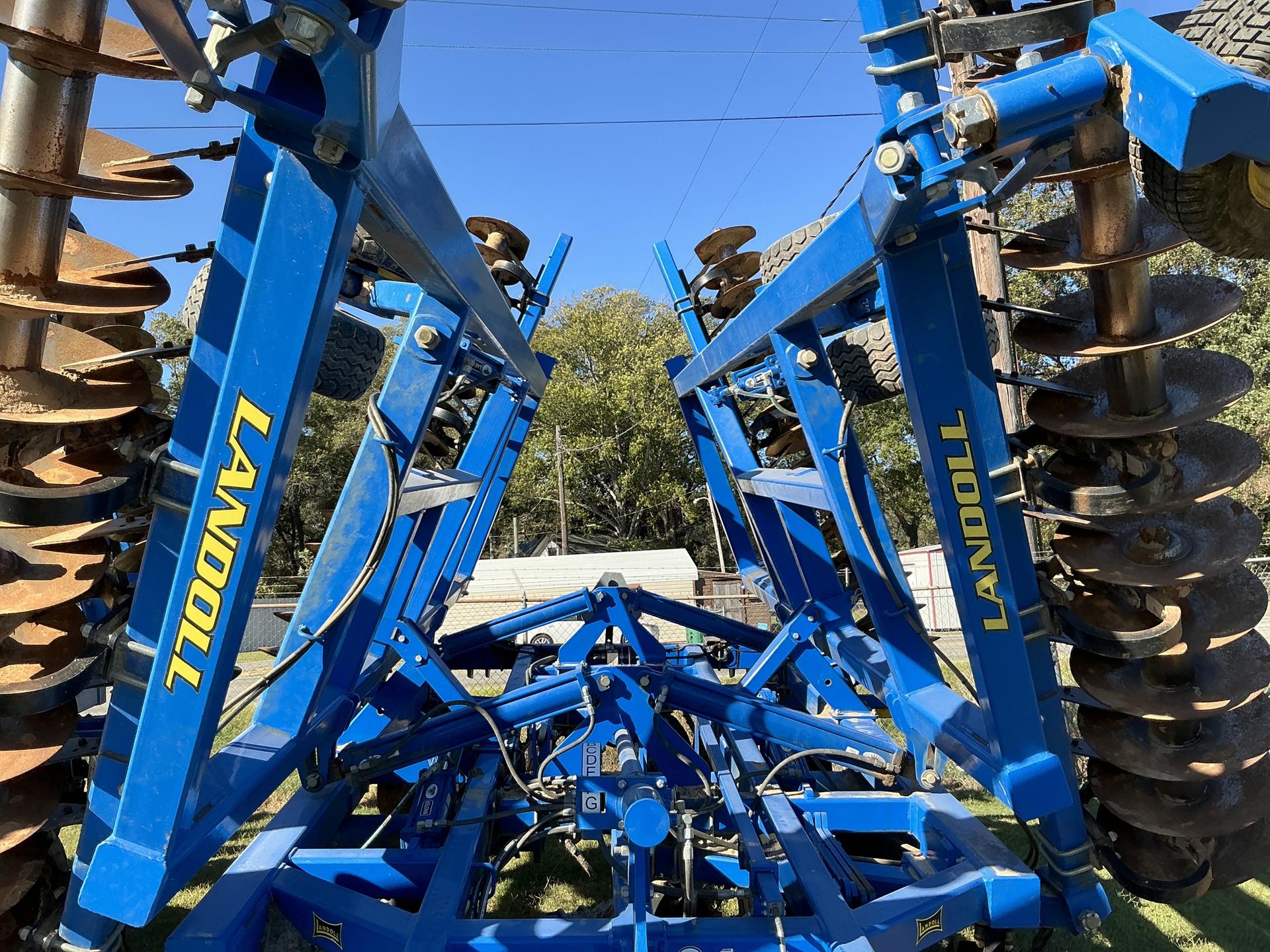 2019 Landoll 6231-29 Image