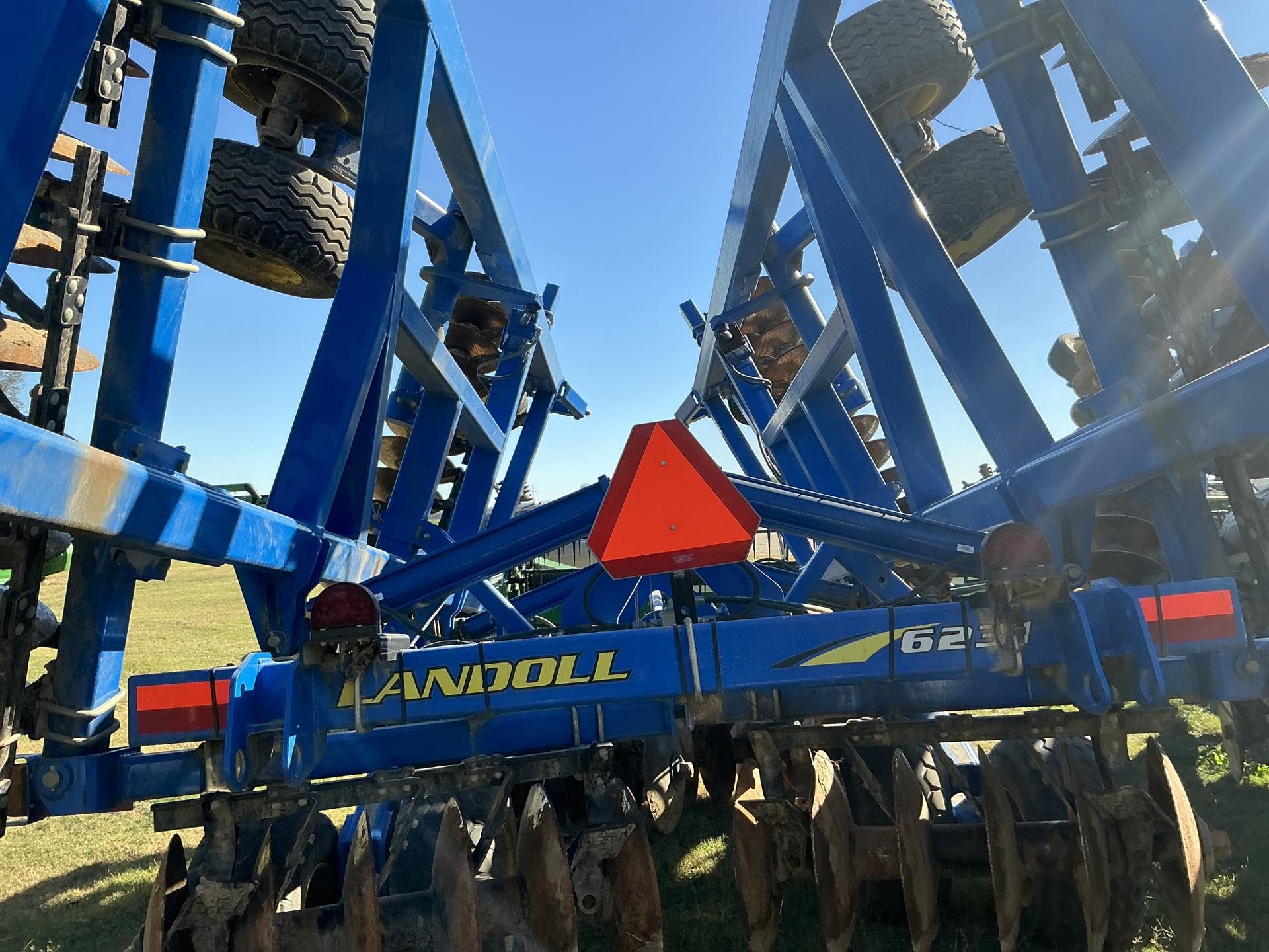 2019 Landoll 6231-29 Image