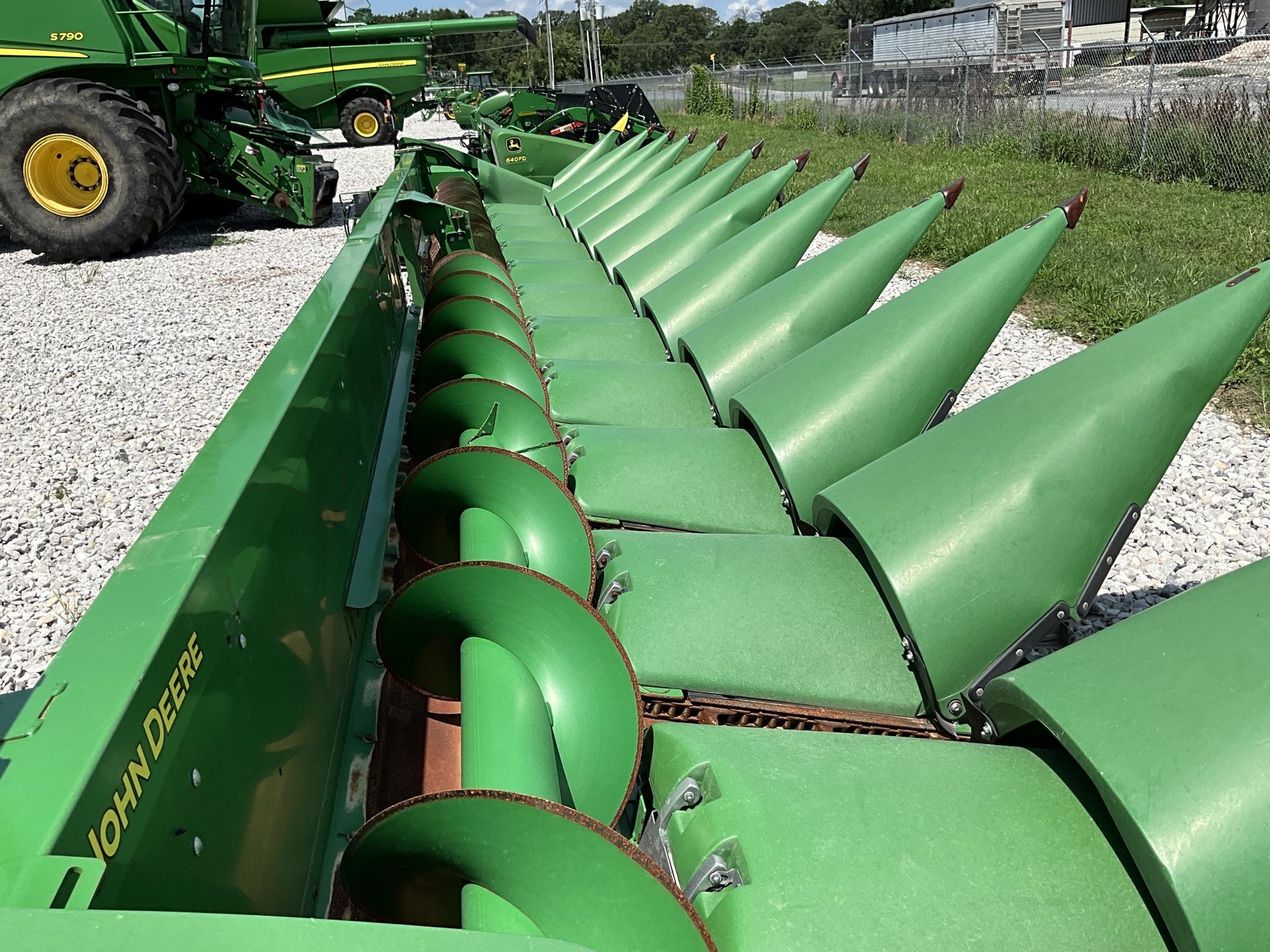 2021 John Deere C12R Stalkmaster 38" rows