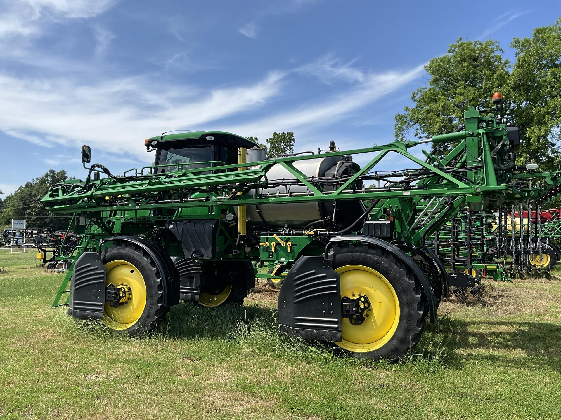 2021 John Deere R4038