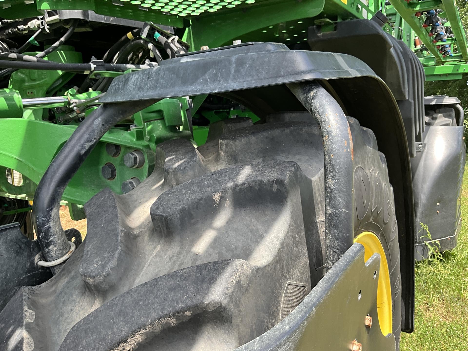 2021 John Deere R4038