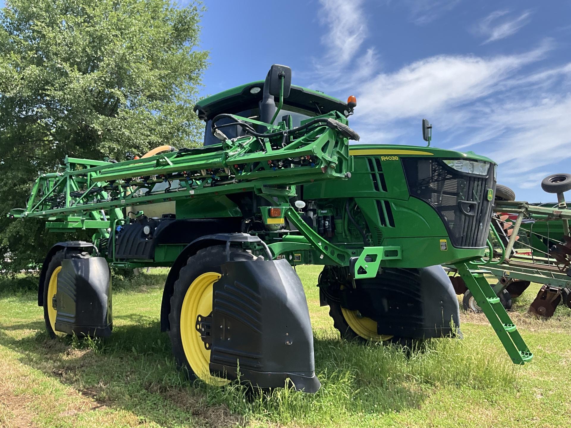 2021 John Deere R4038