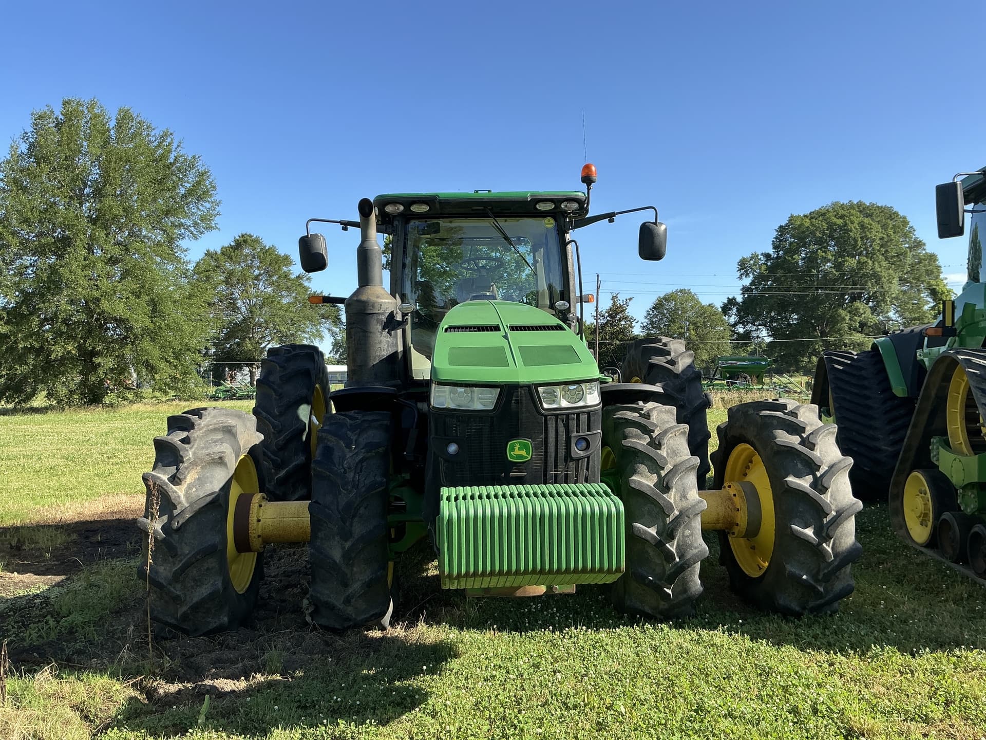 2015 John Deere 8320R Image