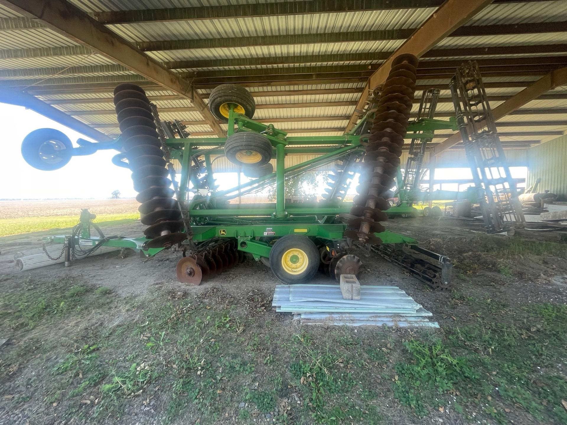 John Deere 2623VT