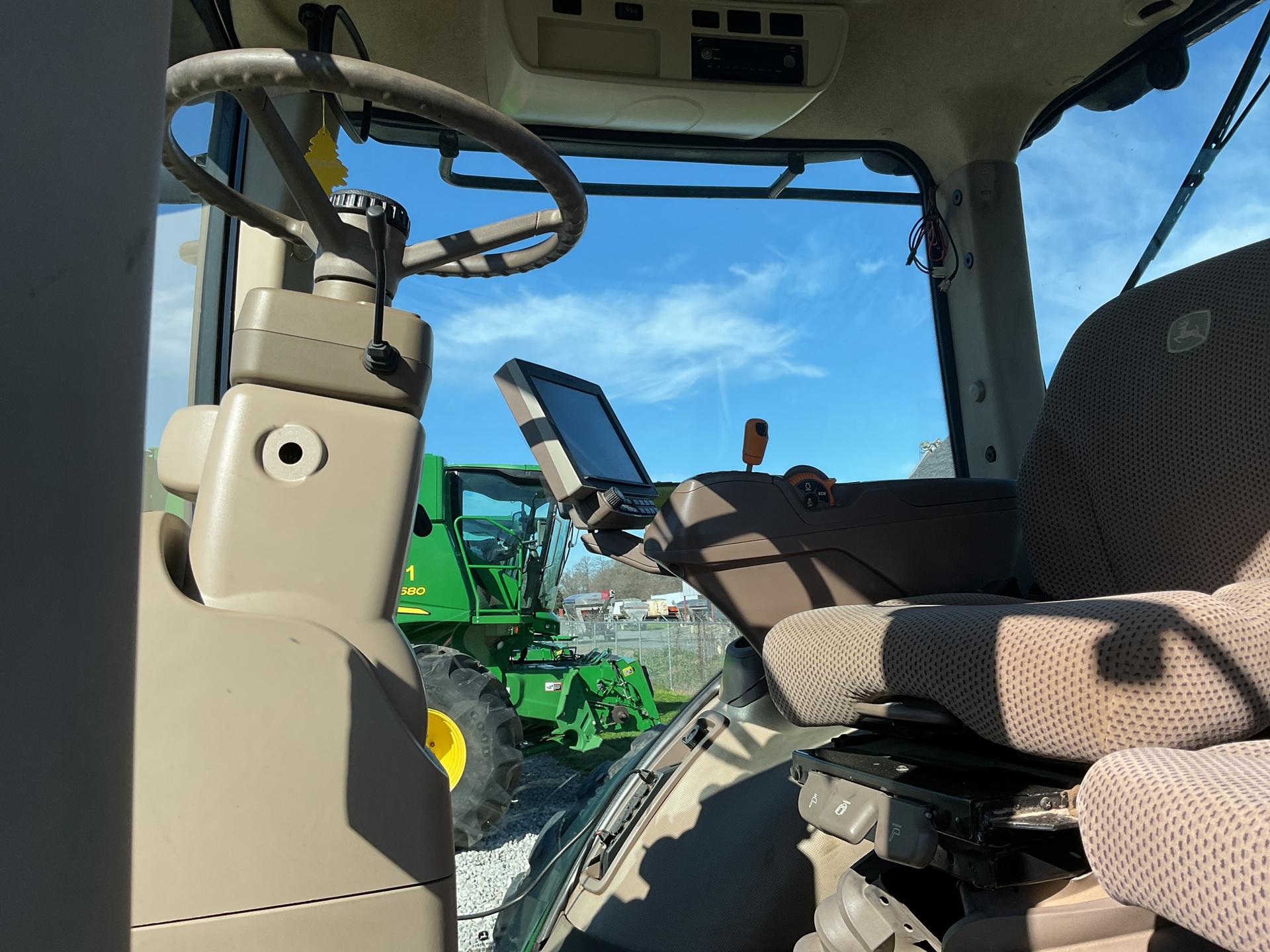 2019 John Deere 8320R