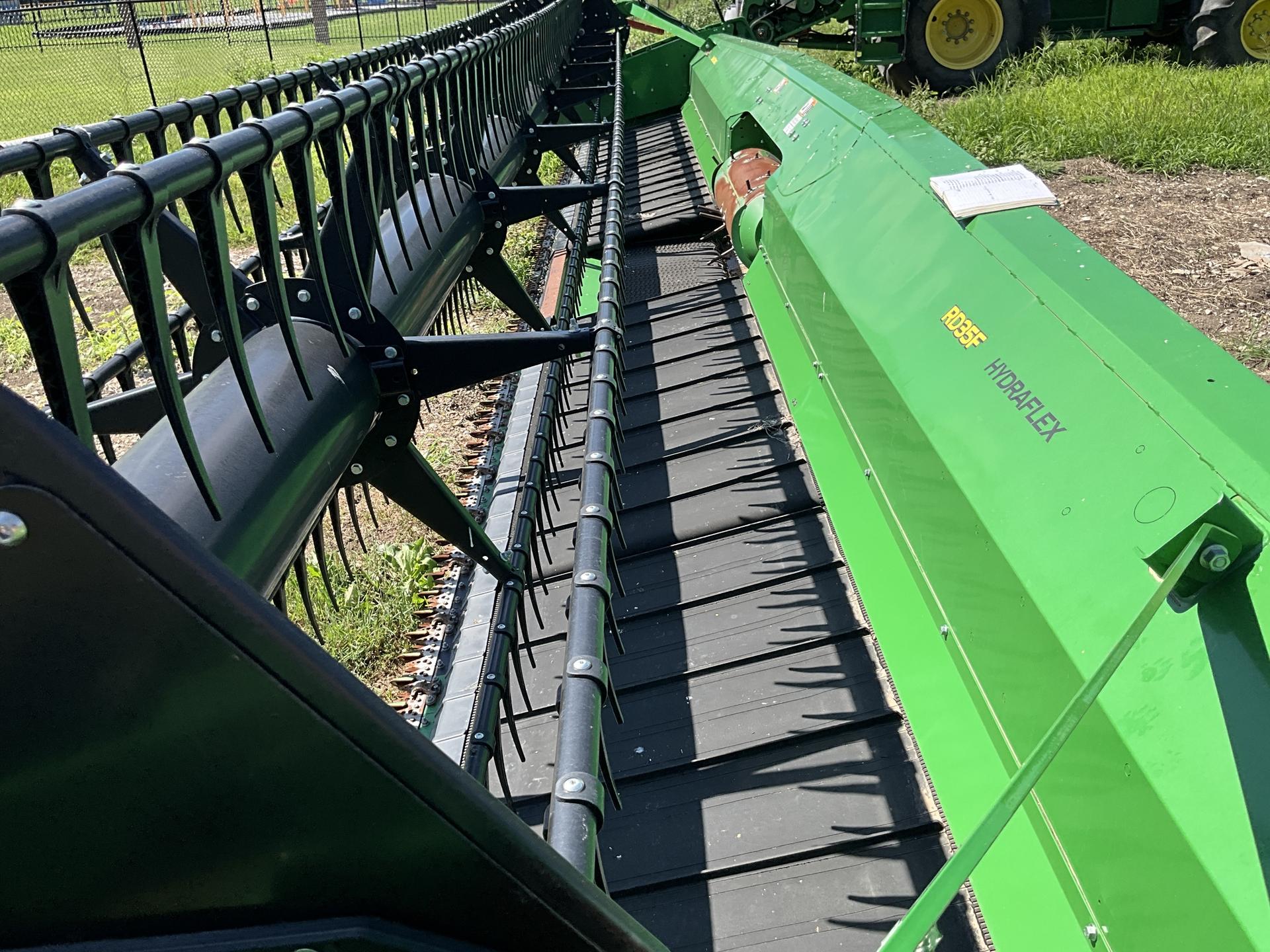 2021 John Deere RD35F