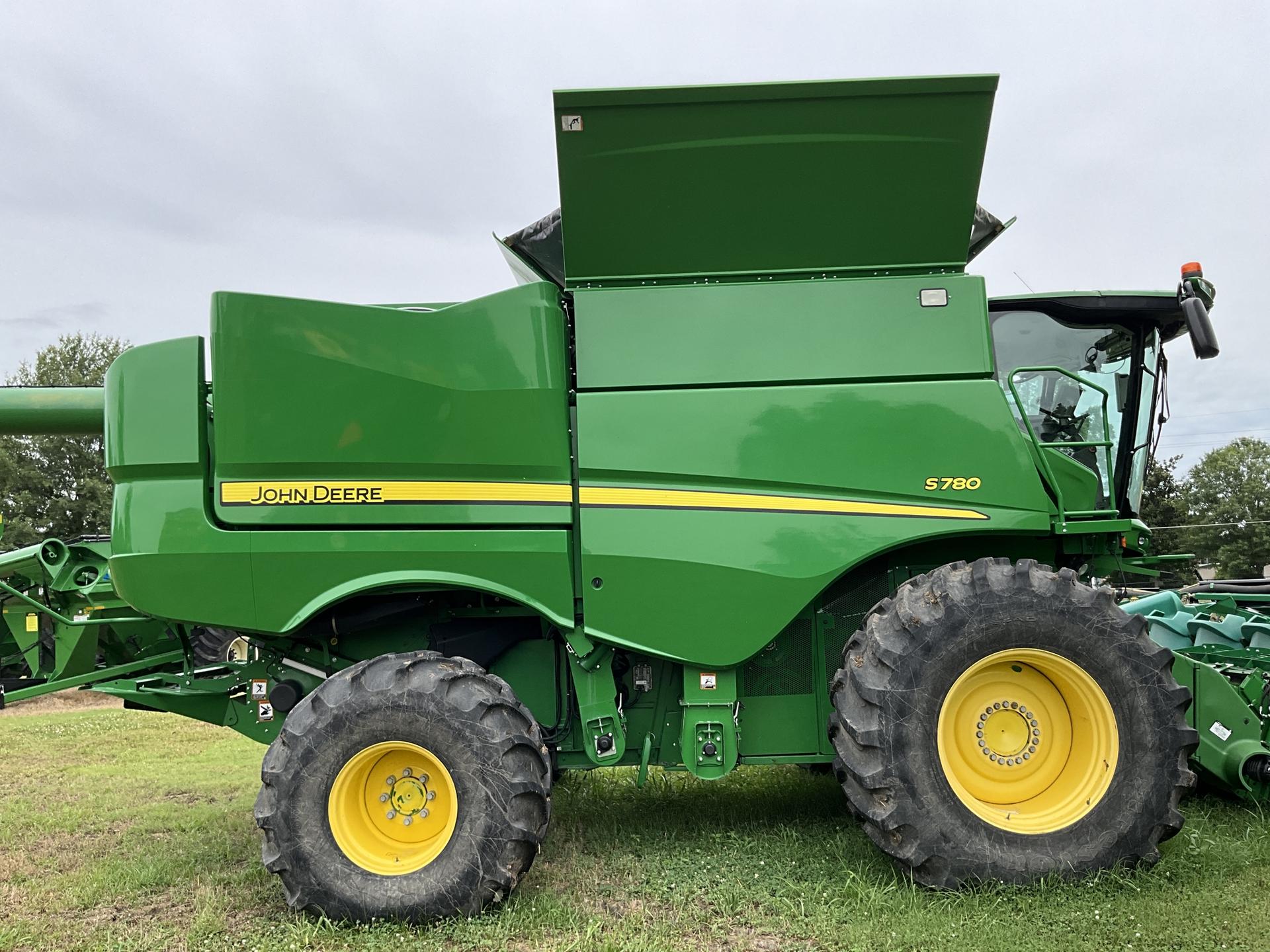 2019 John Deere S780