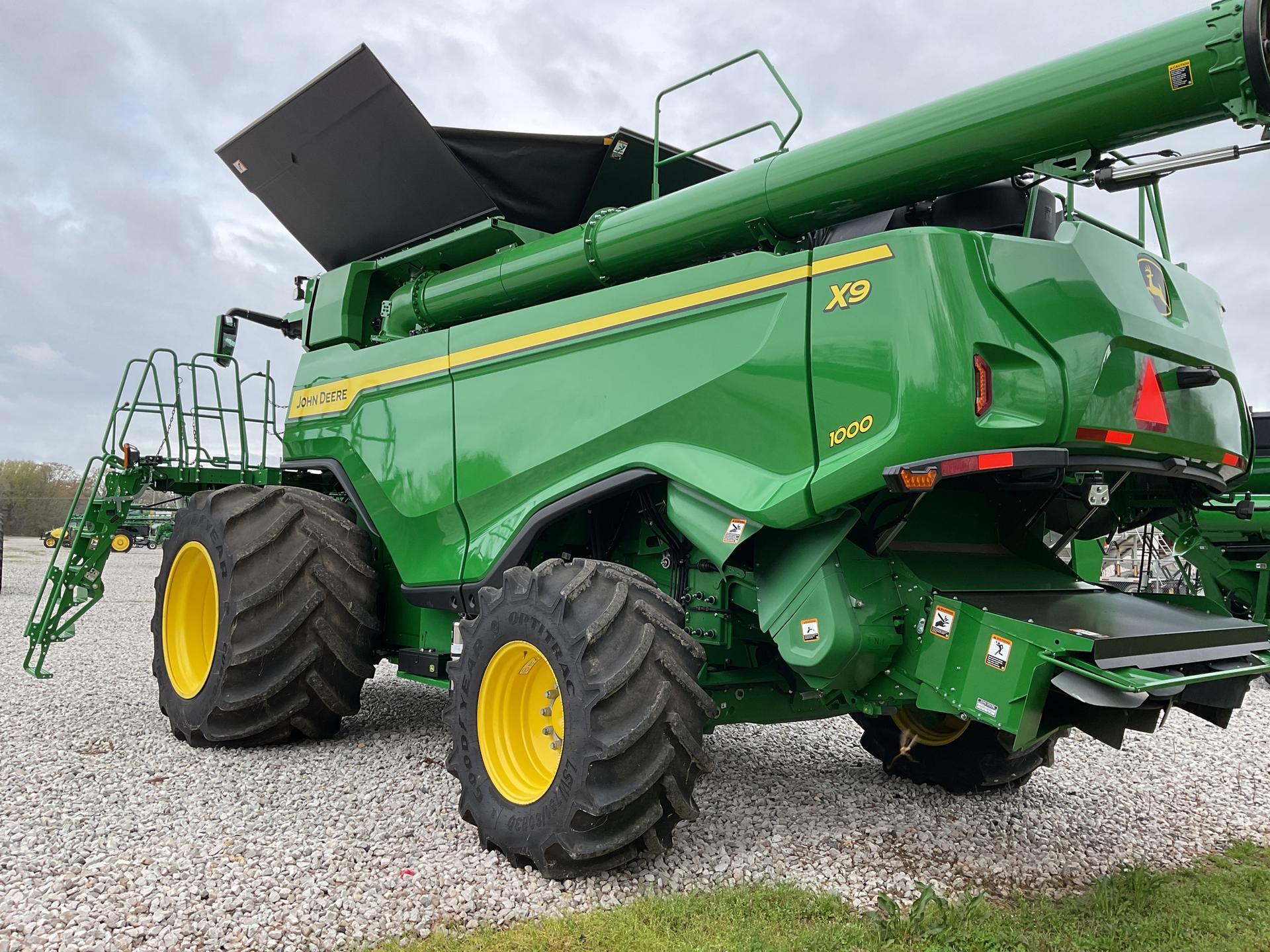 2023 John Deere X9 1000