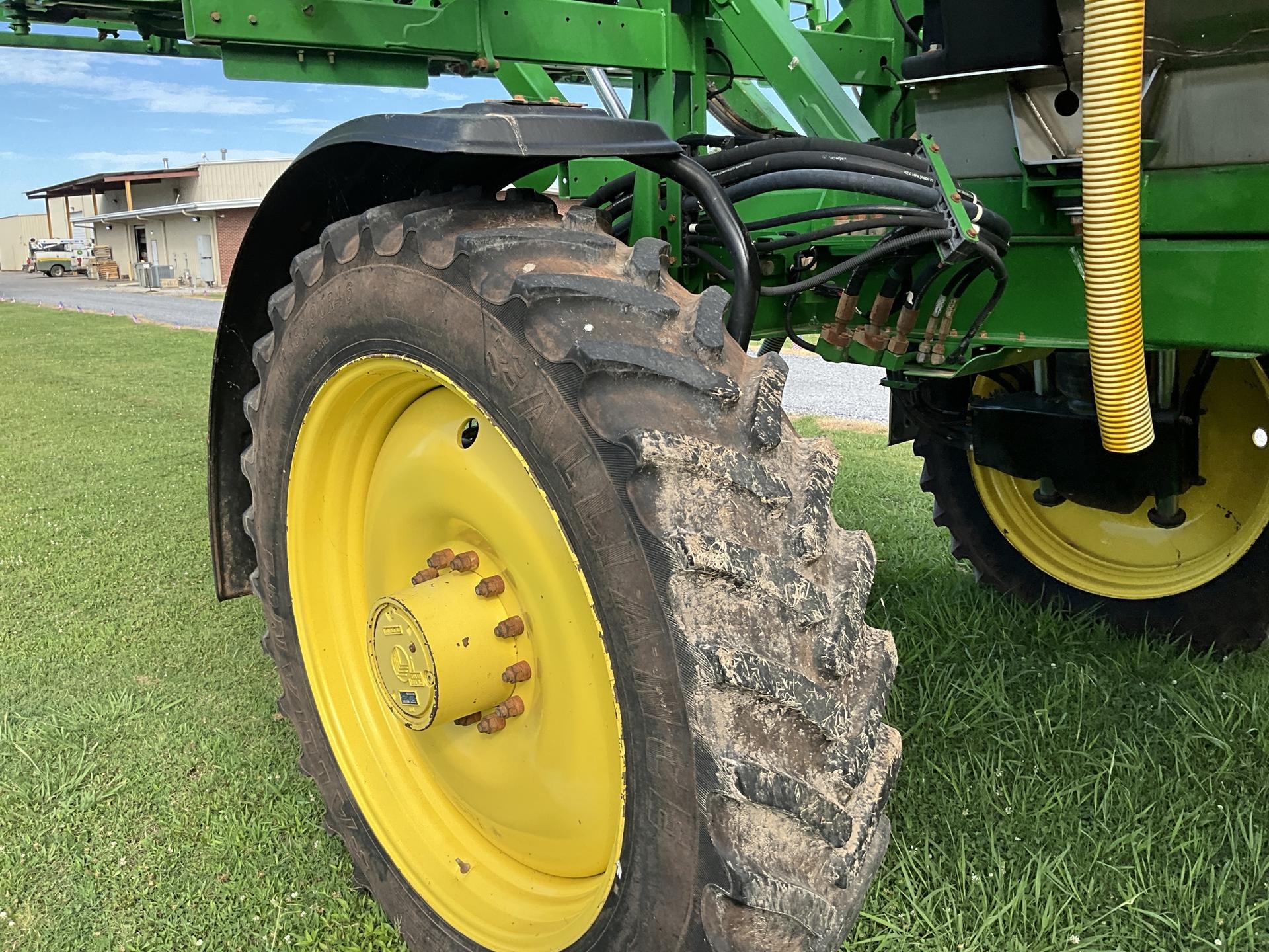 2017 John Deere R4038