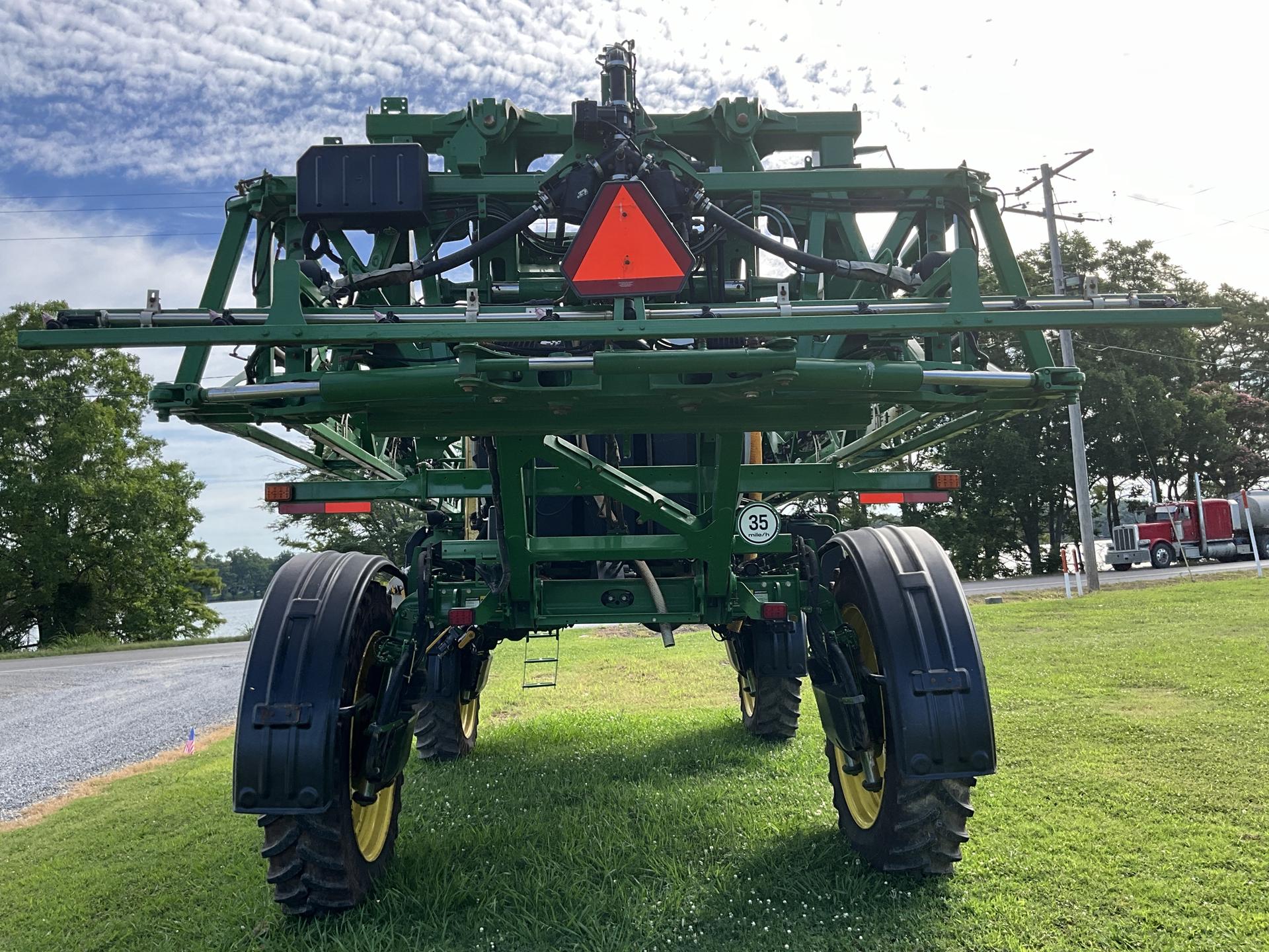 2017 John Deere R4038