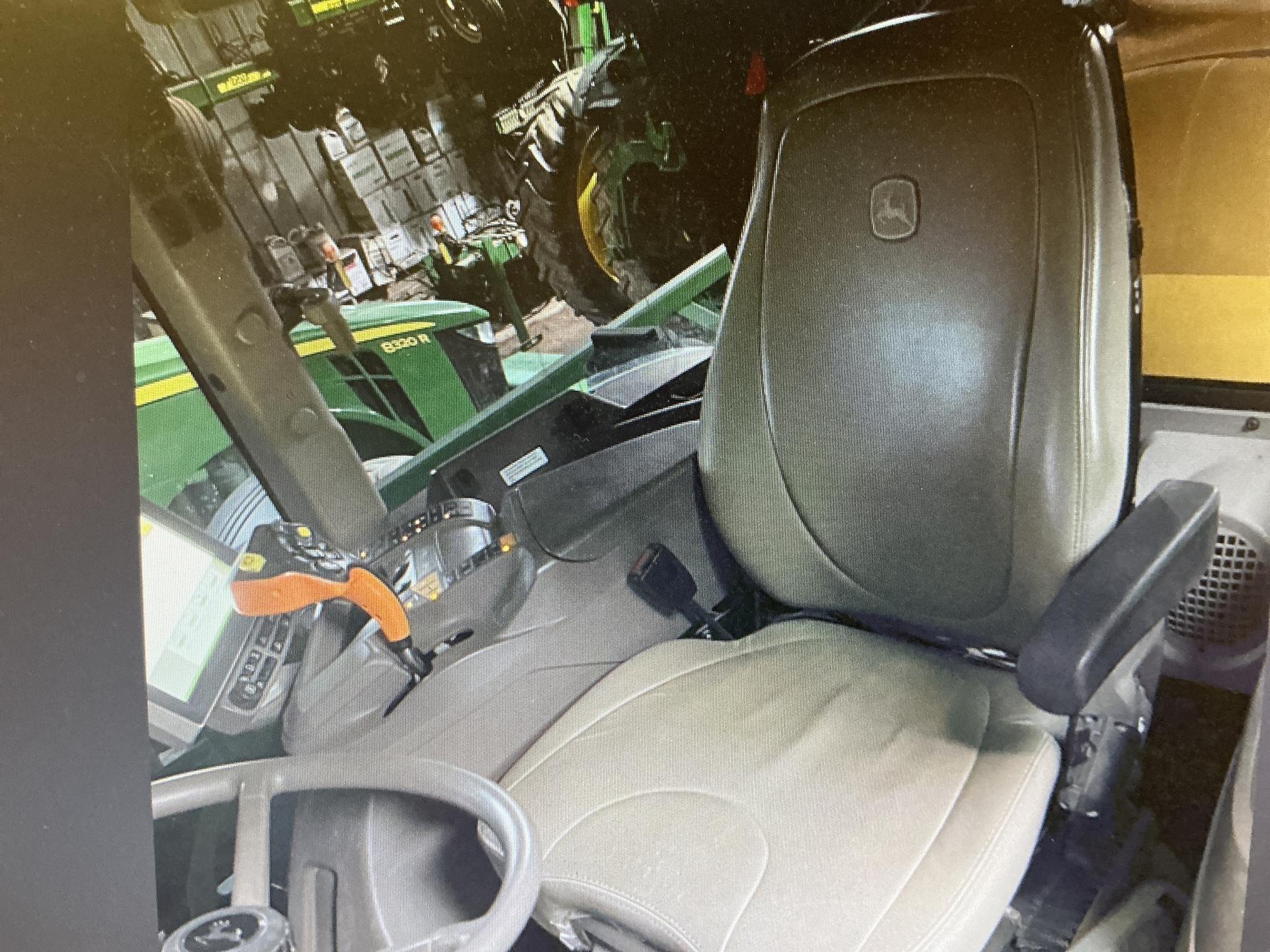 2018 John Deere R4023 Image