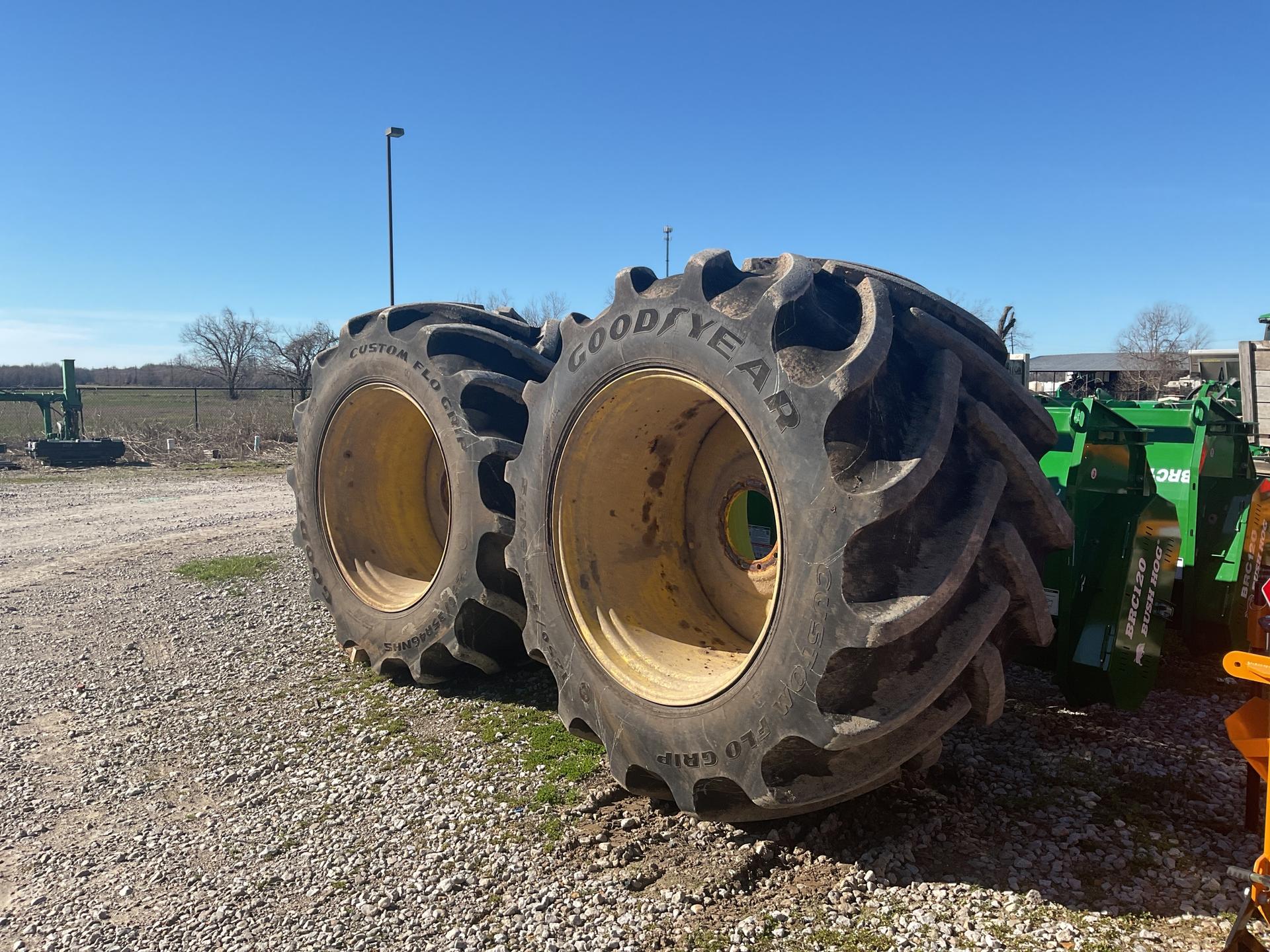 2016 Goodyear 1250/35R46