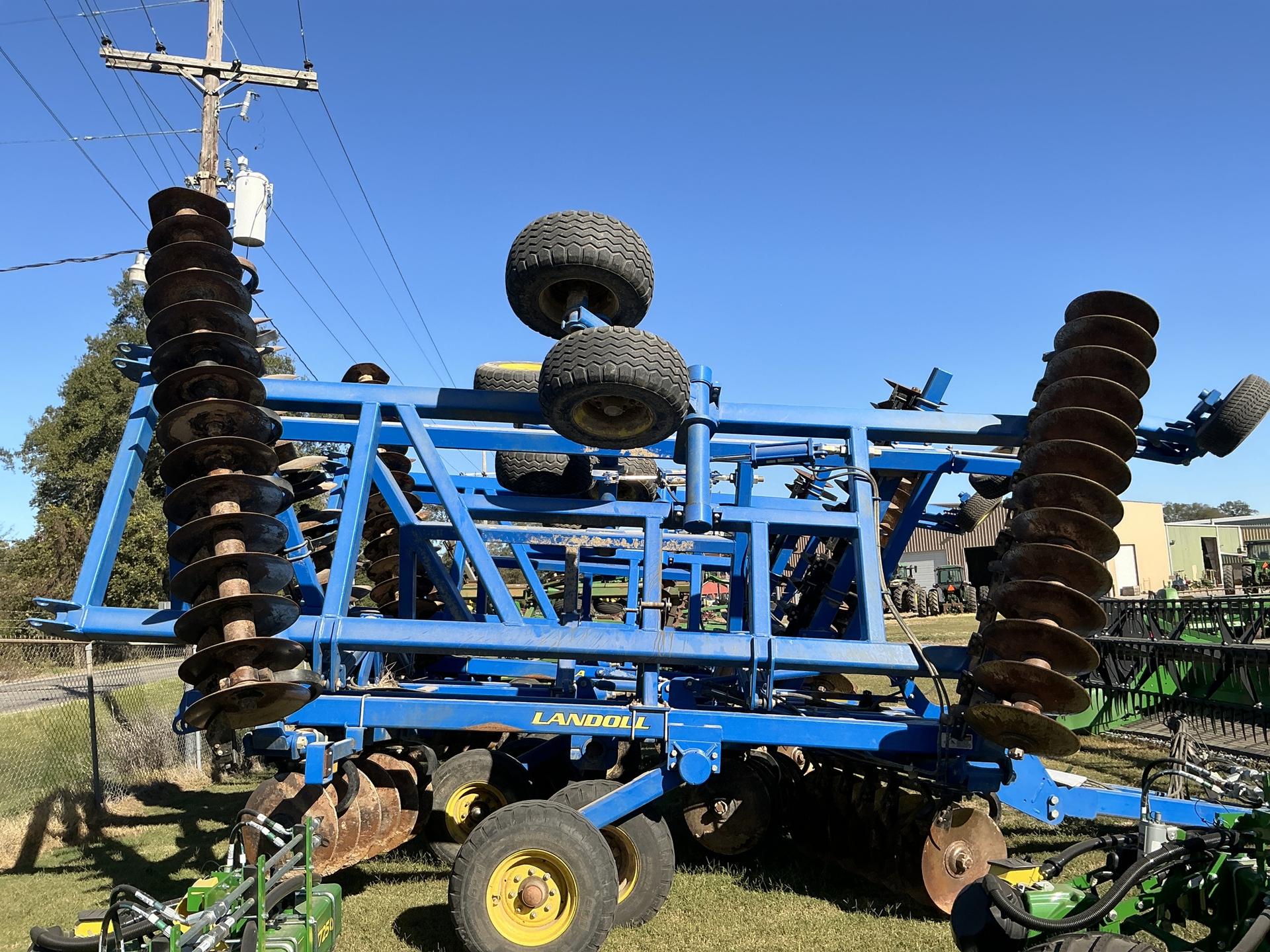 2019 Landoll 6231-29 Image