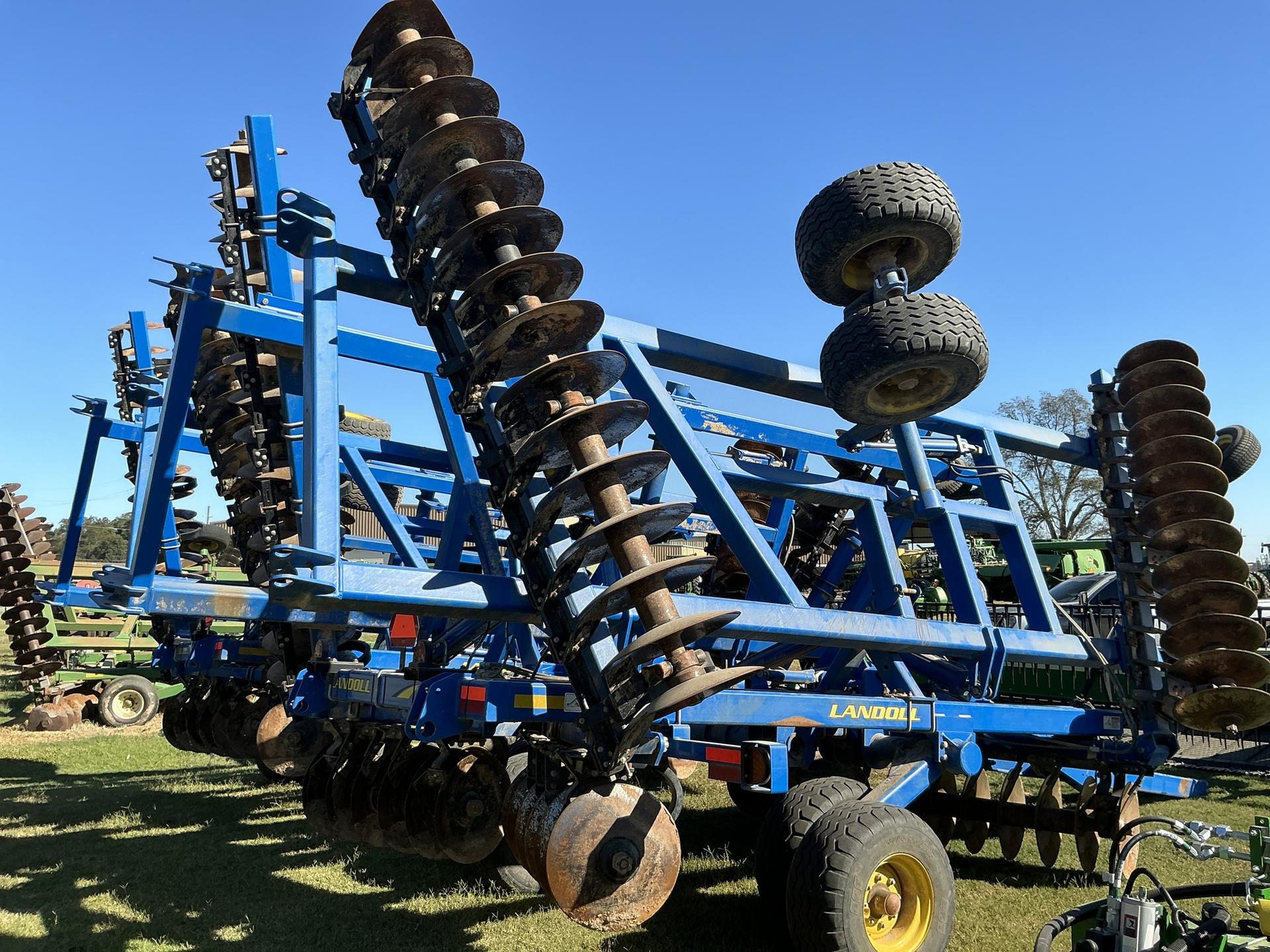 2019 Landoll 6231-29 Image