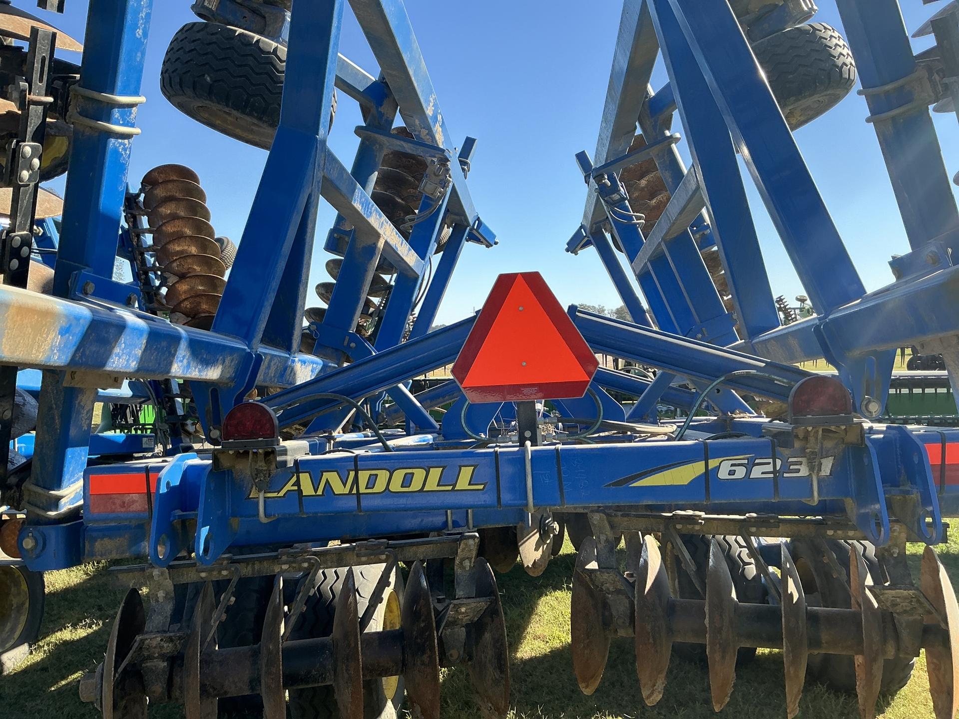 2019 Landoll 6231-29 Image