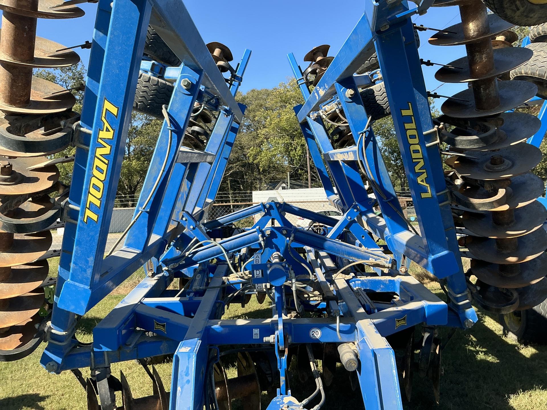 2019 Landoll 6231-29 Image