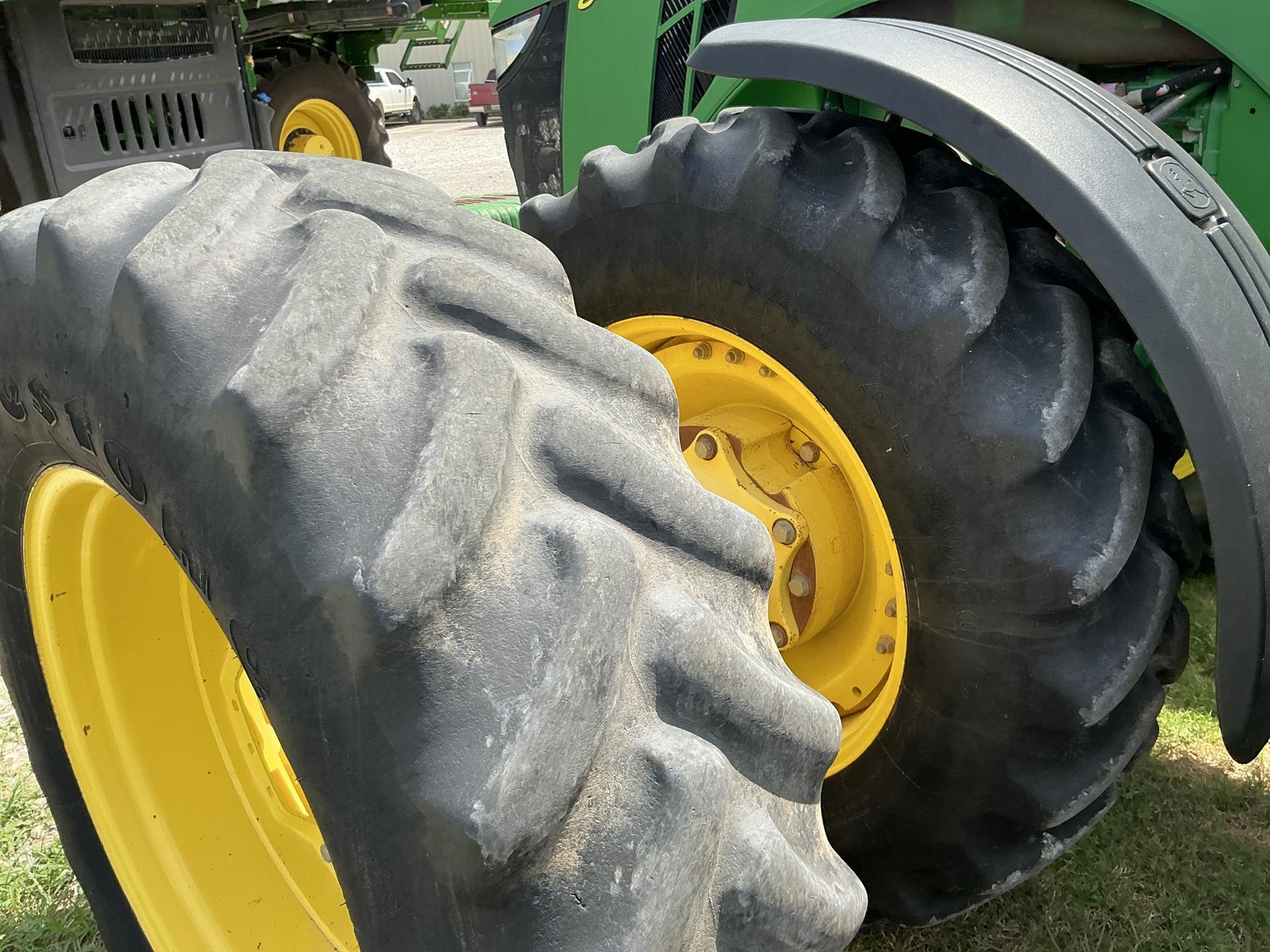 2011 John Deere 8285R