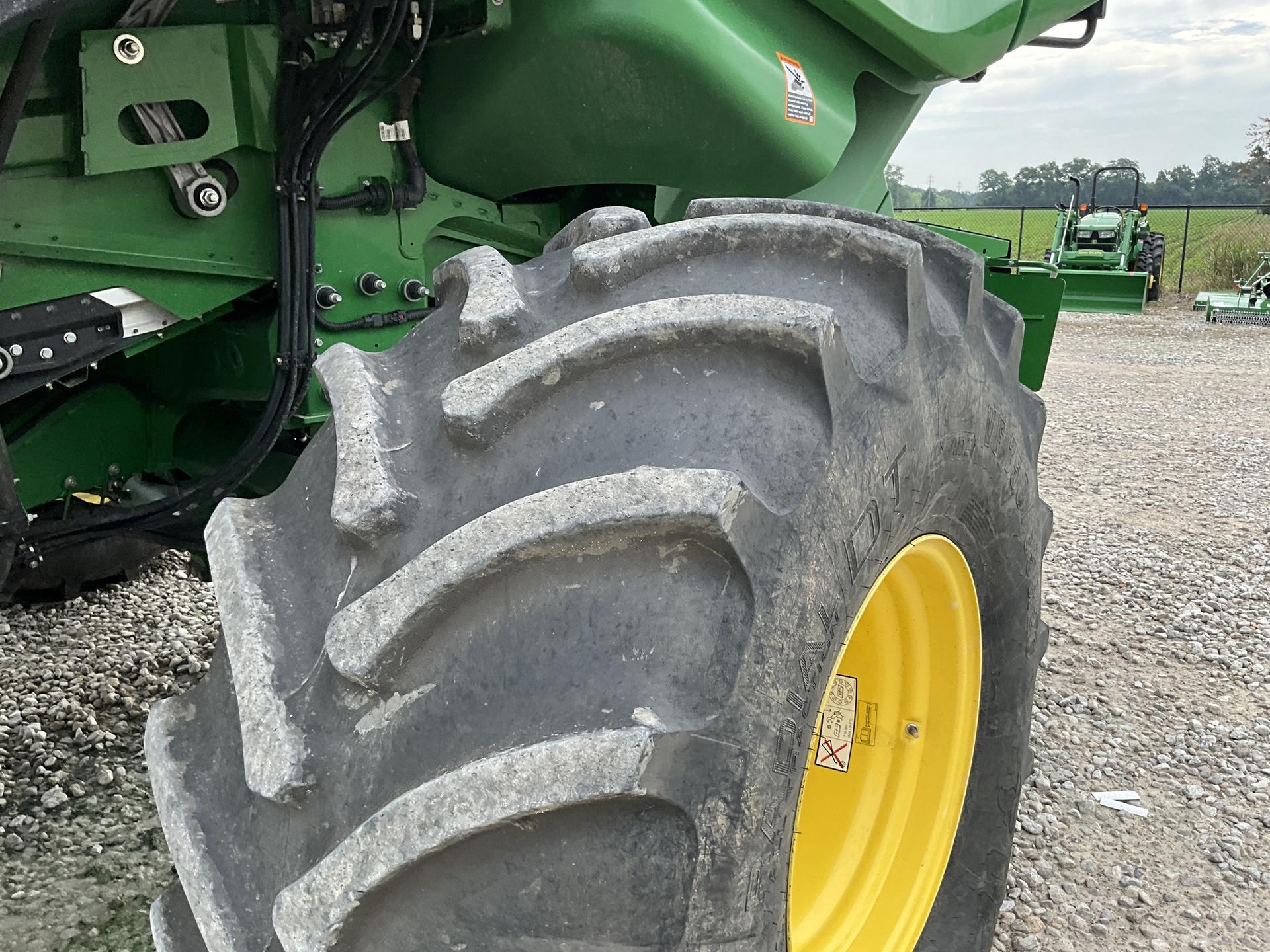 2021 John Deere X9 1000 Image