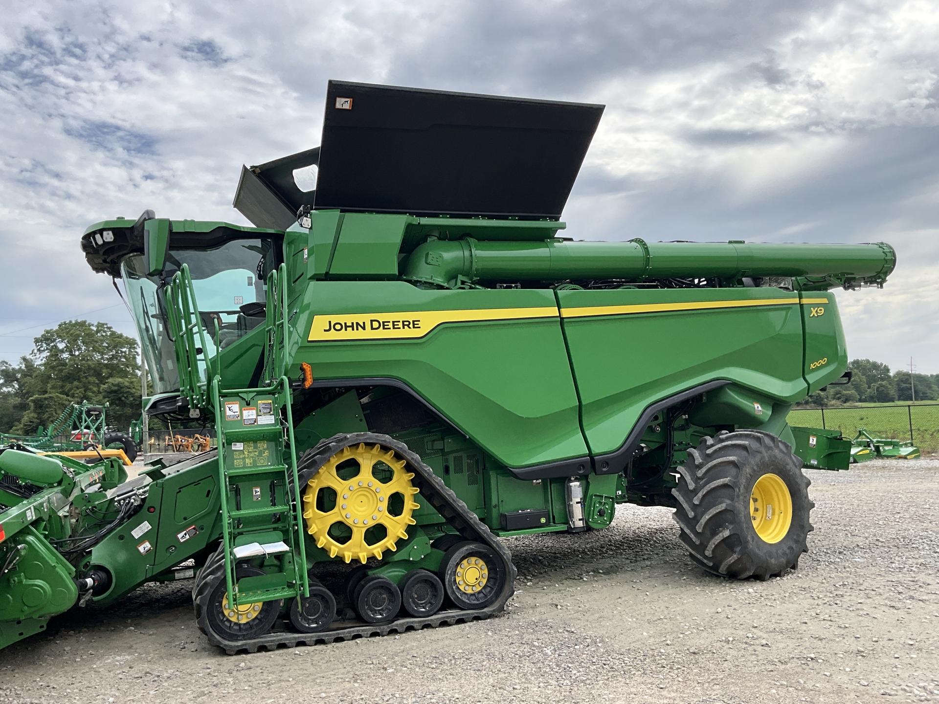 2021 John Deere X9 1000 Image