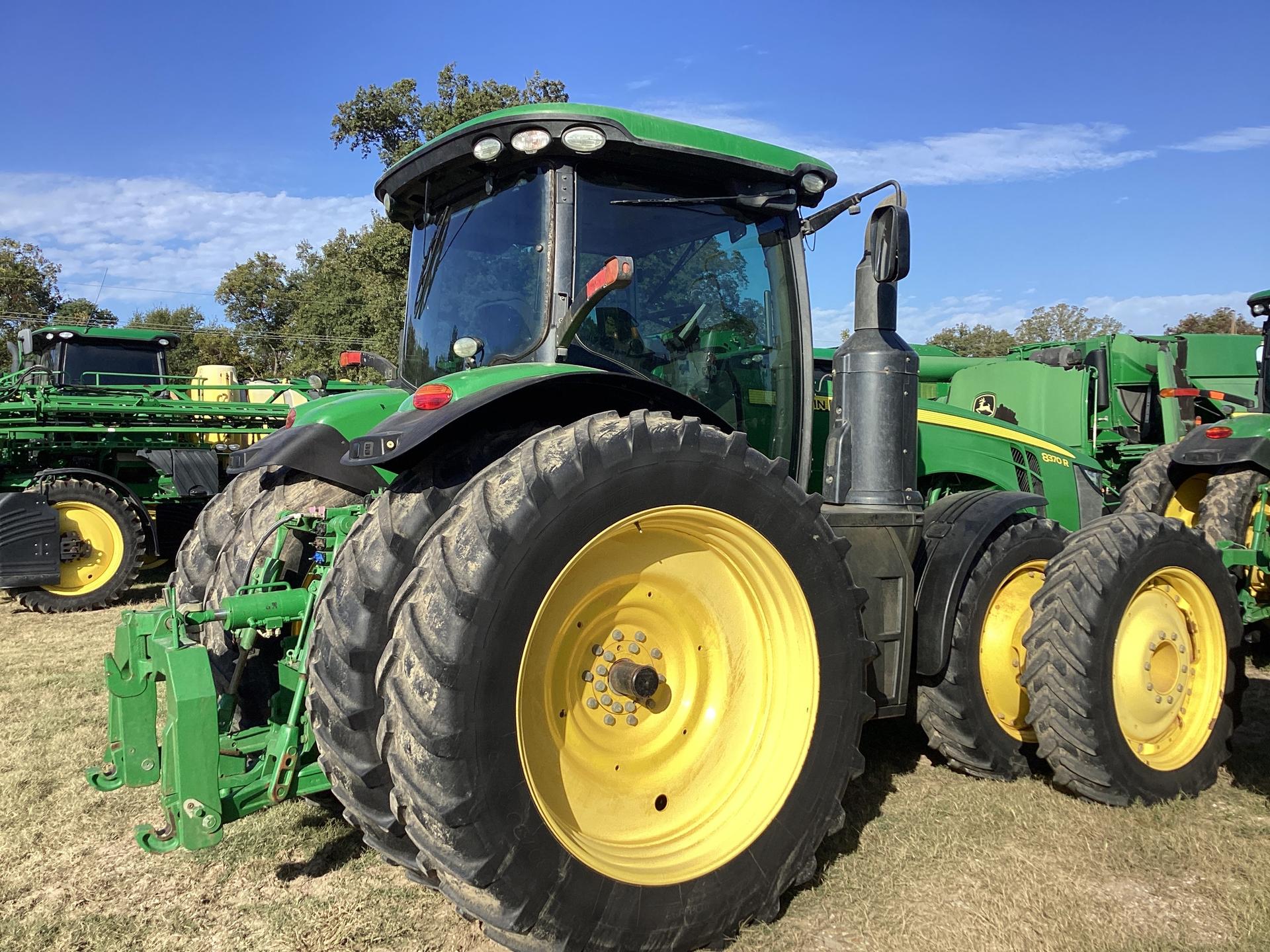 2015 John Deere 8370R