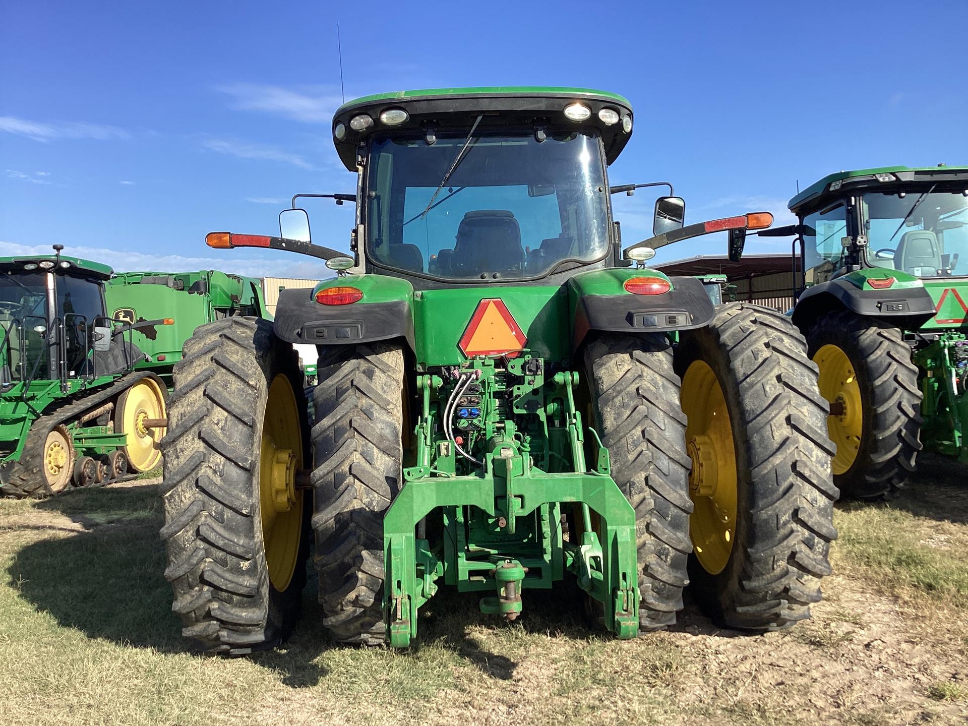 2015 John Deere 8370R