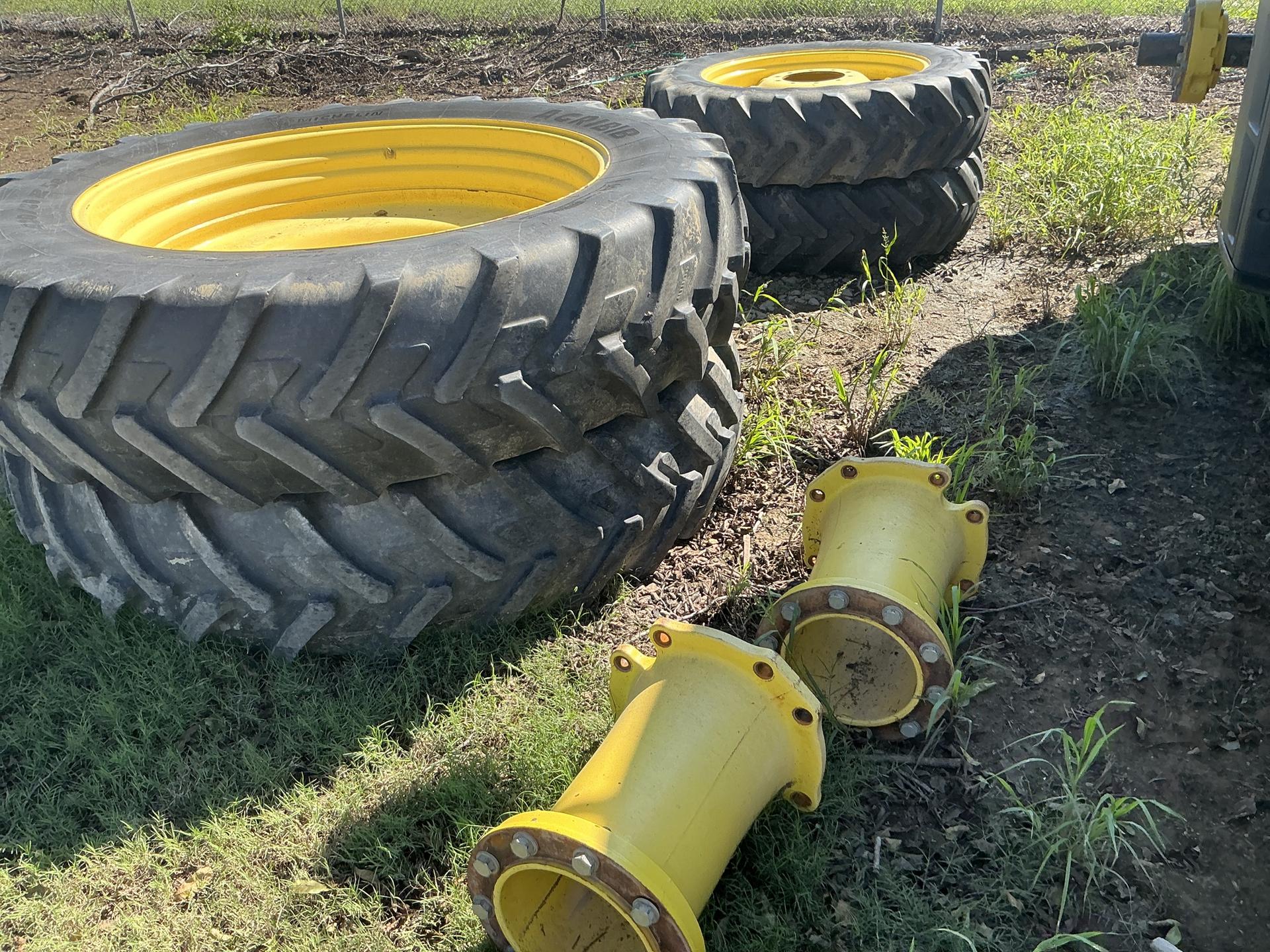 2015 John Deere 8370R