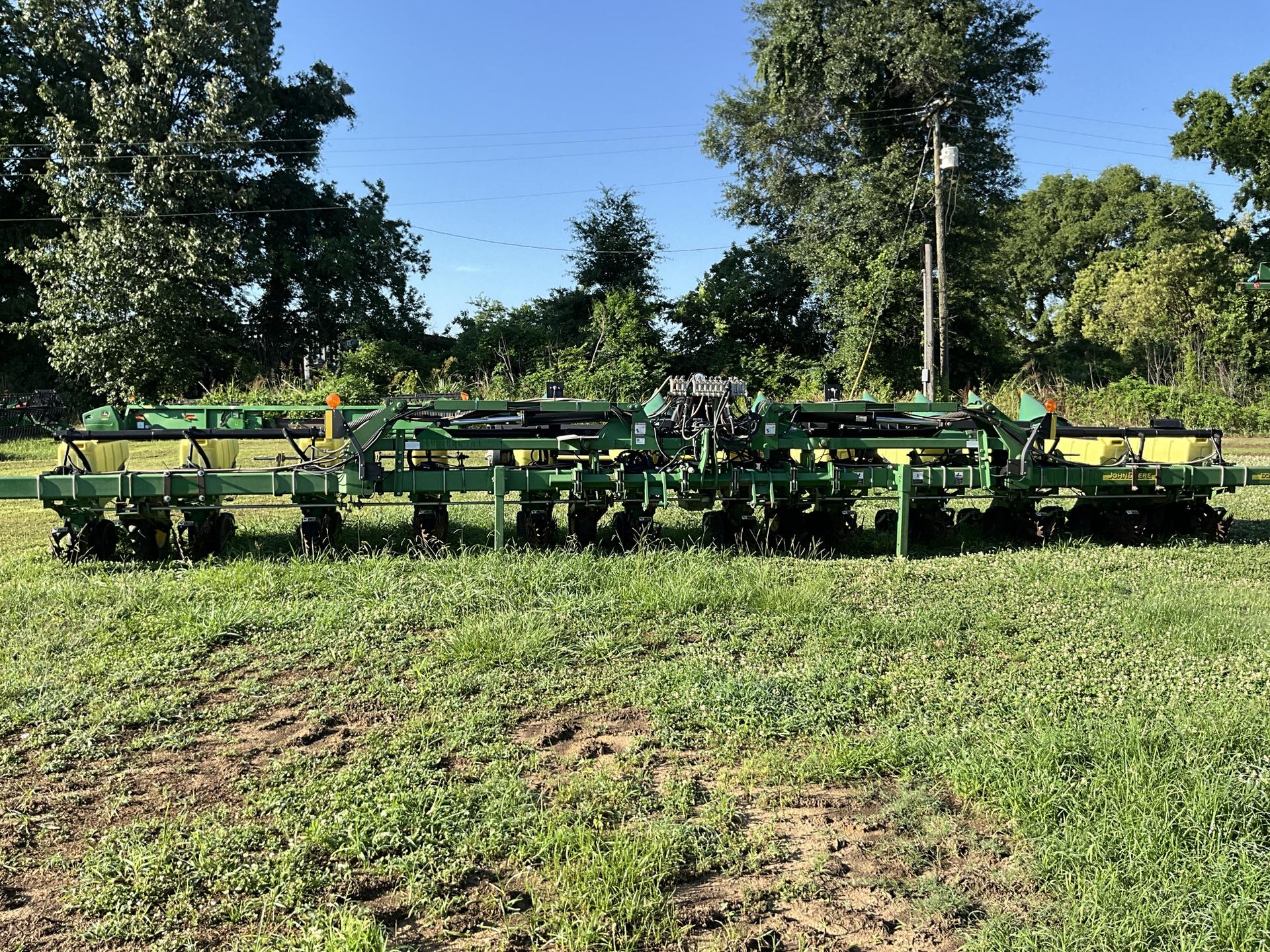 2009 John Deere 1720