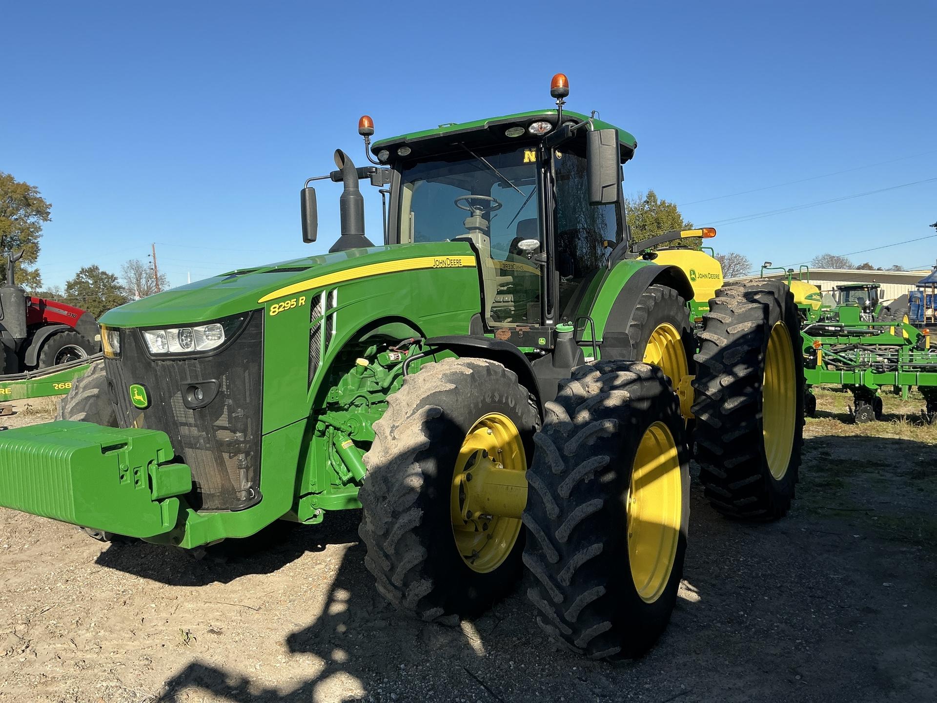 2019 John Deere 8295R Image