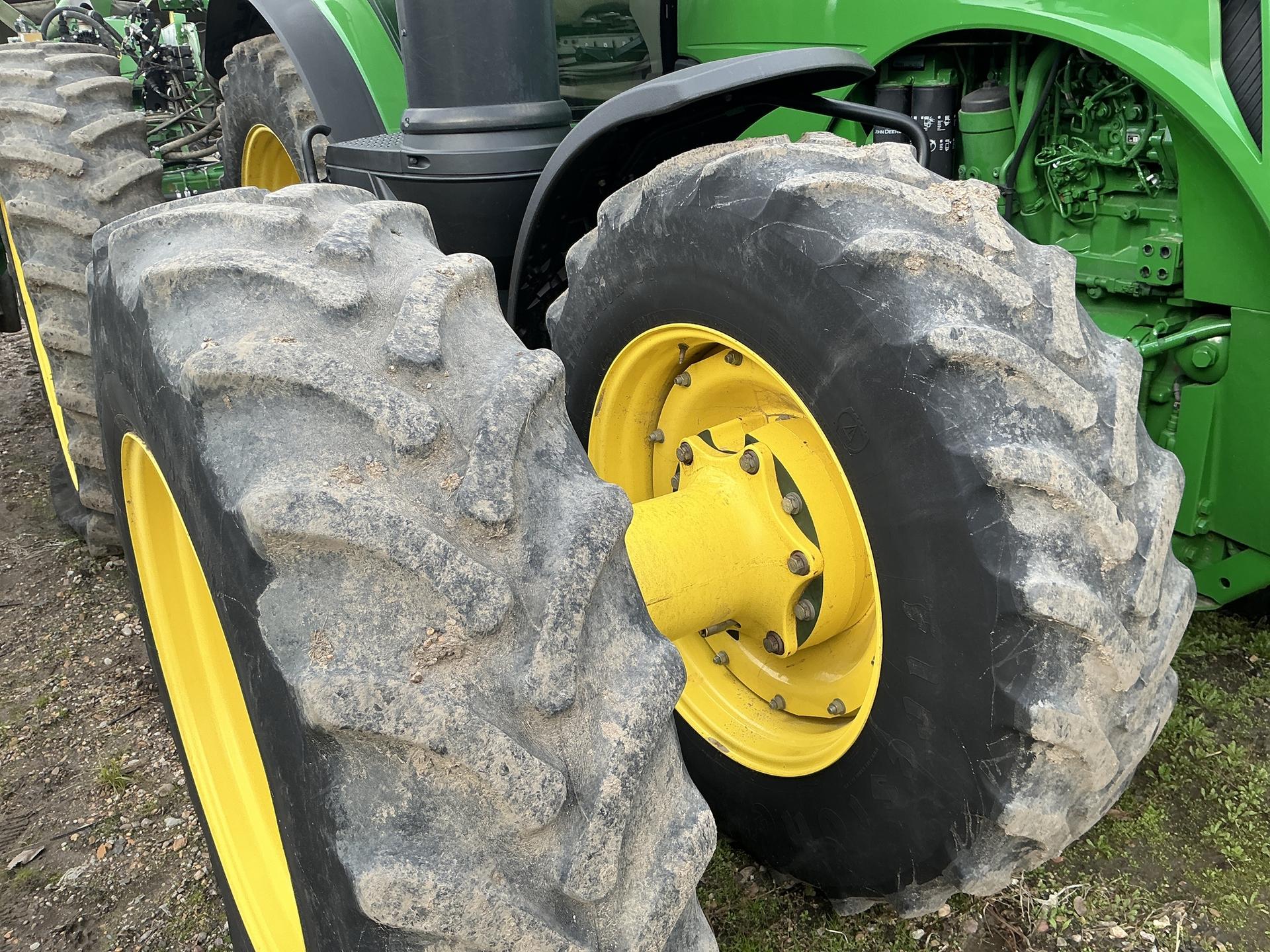 2019 John Deere 8295R Image