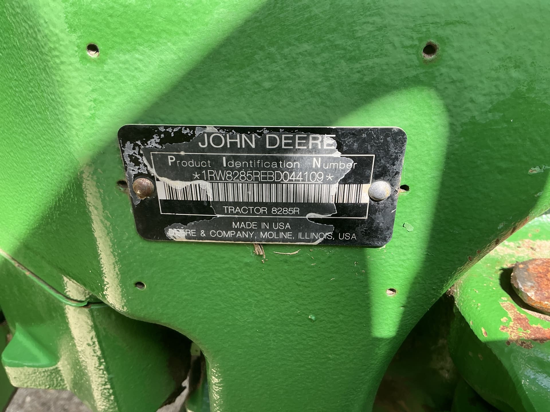 2011 John Deere 8285R Image
