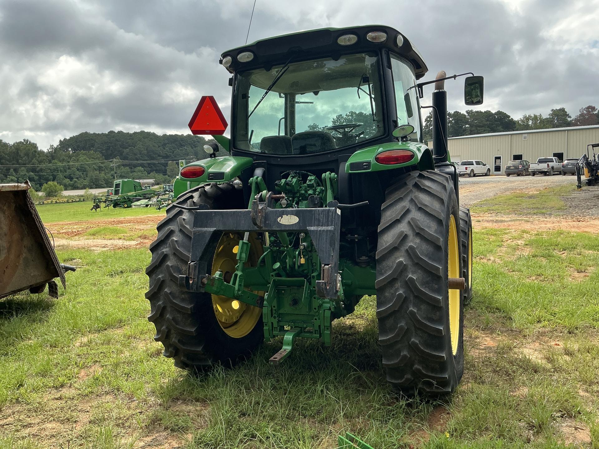 2017 John Deere 6155R