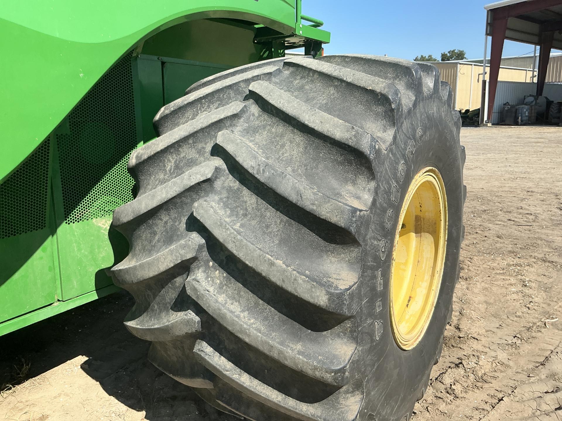 2013 John Deere S690