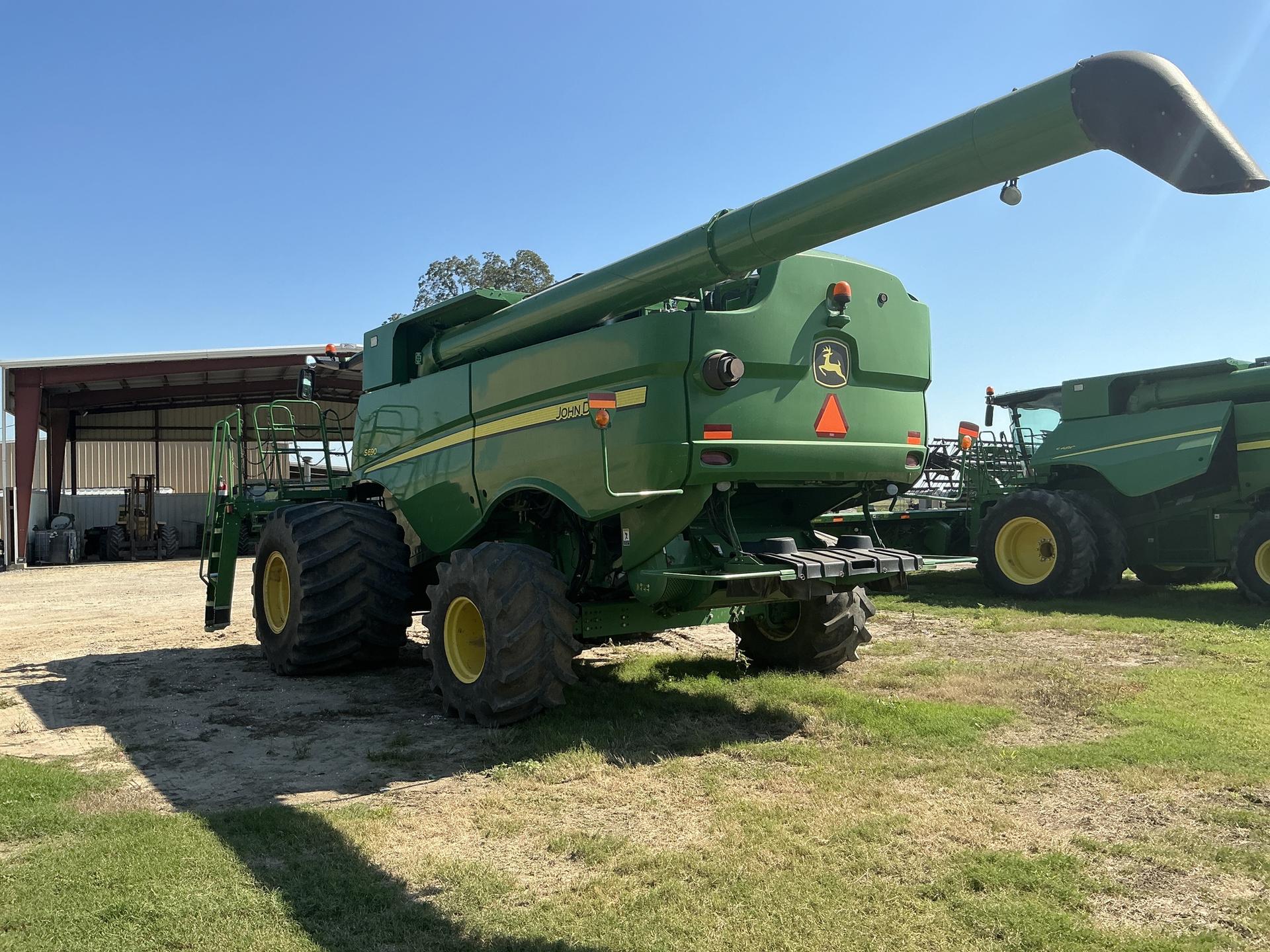 2013 John Deere S690