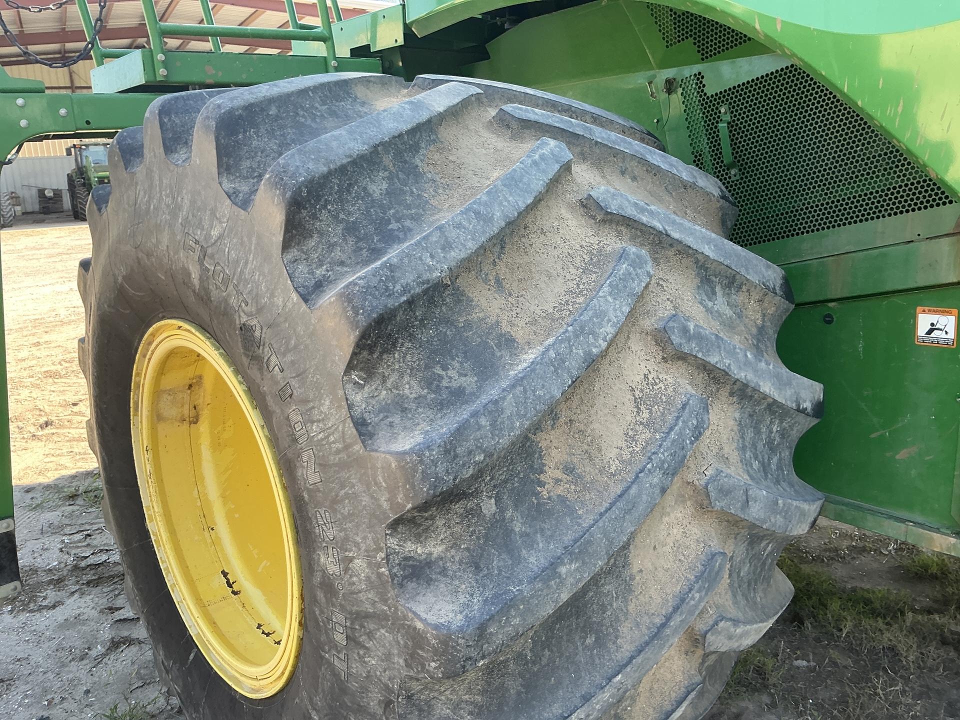 2013 John Deere S690