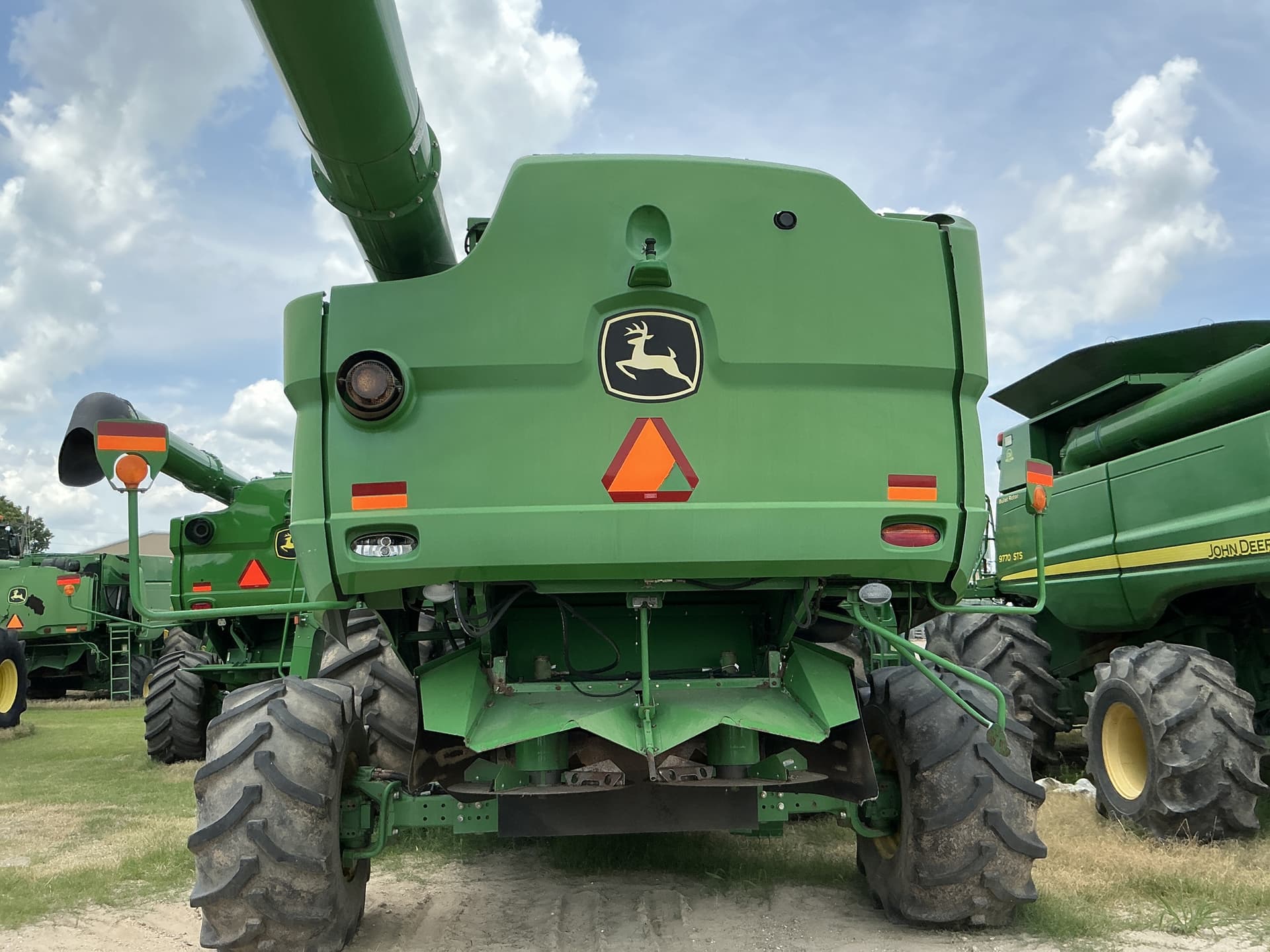 2012 John Deere S670 Image