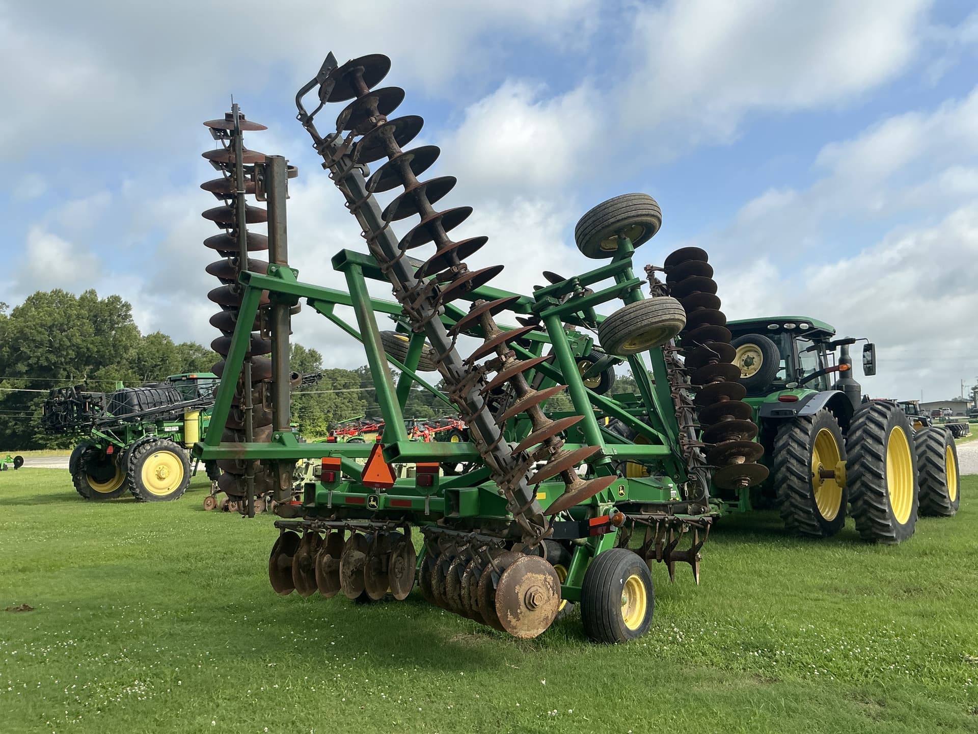 2013 John Deere 2623 Image