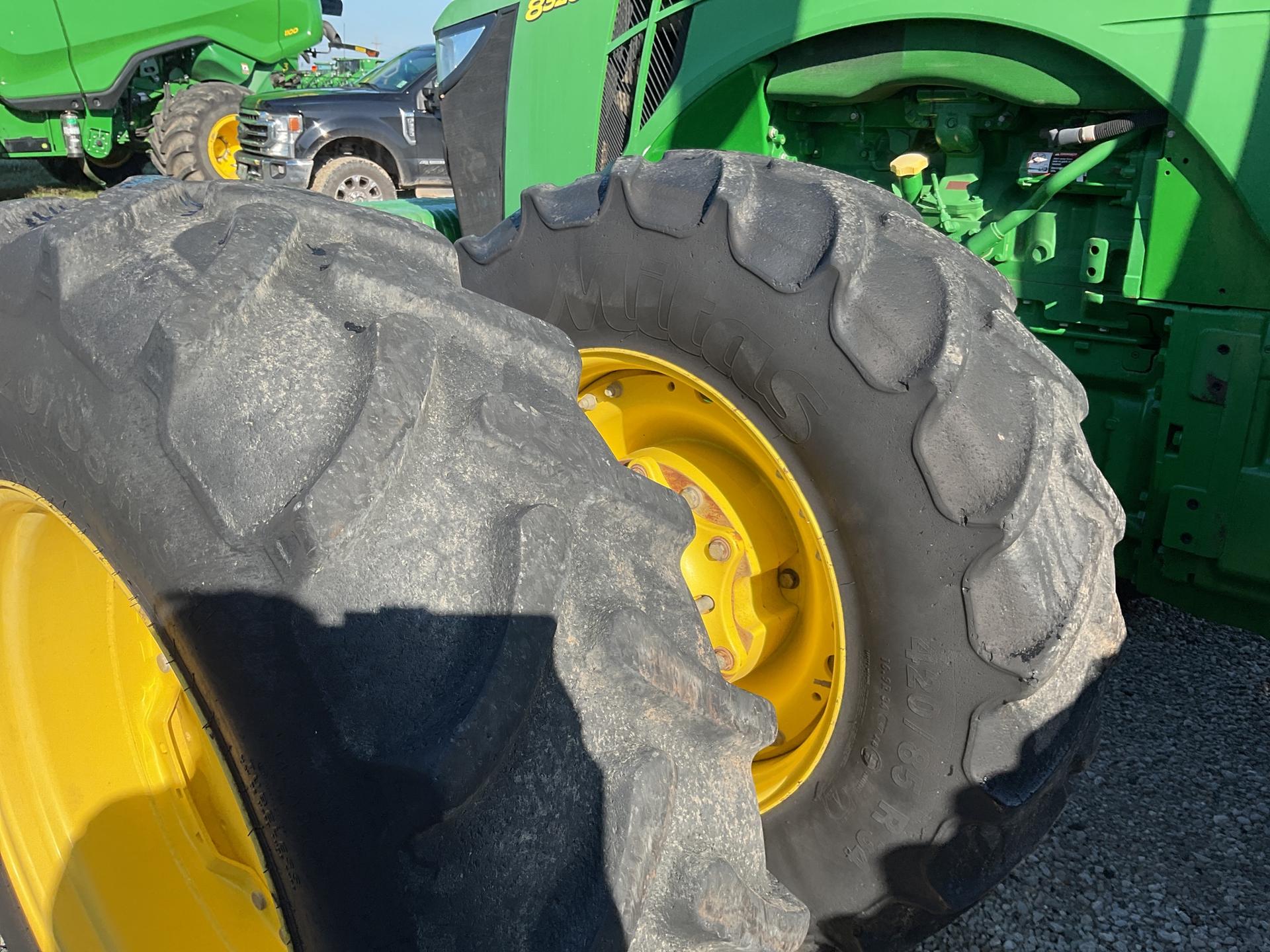 2016 John Deere 8320R