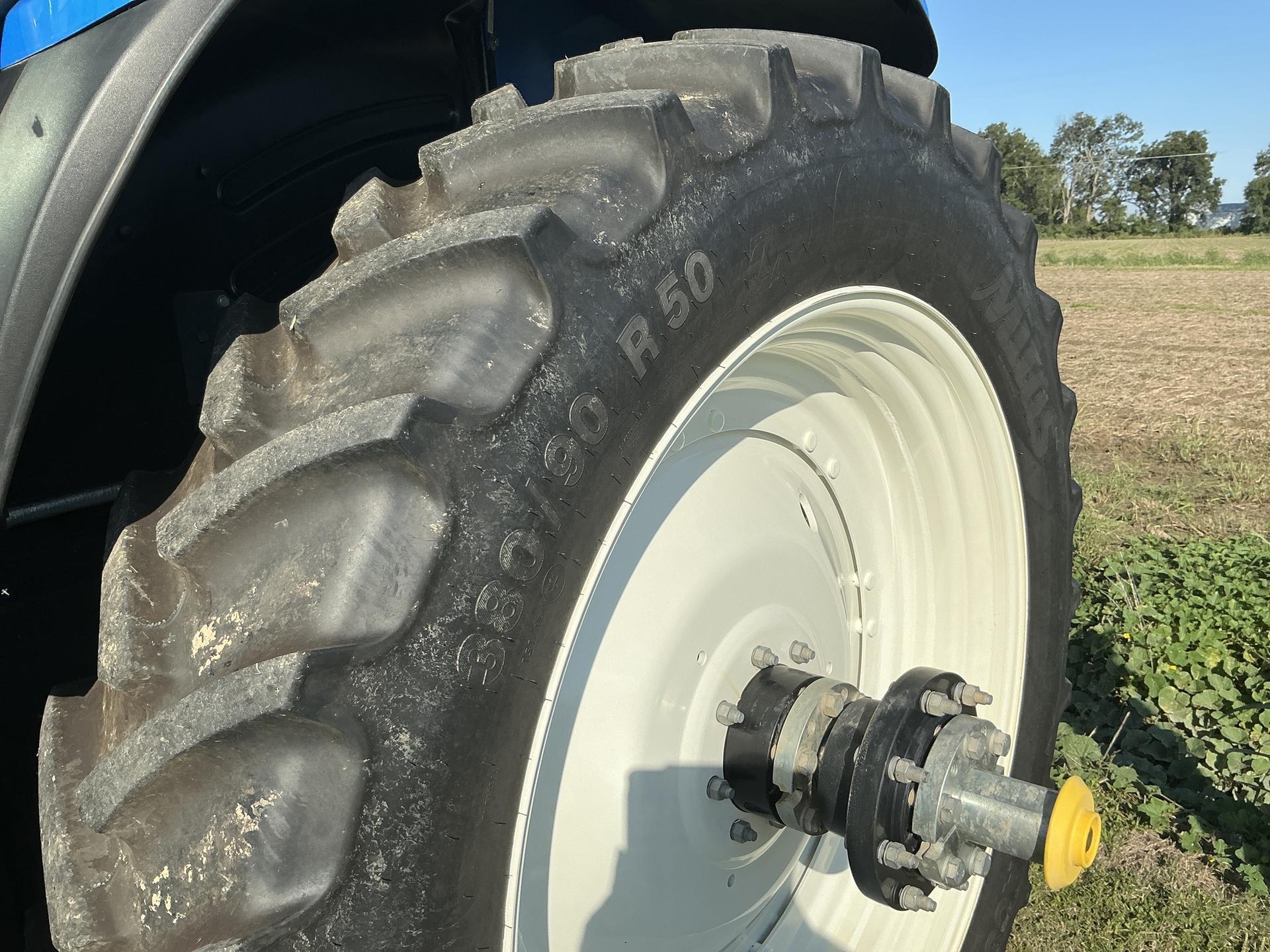 2023 New Holland T7.210