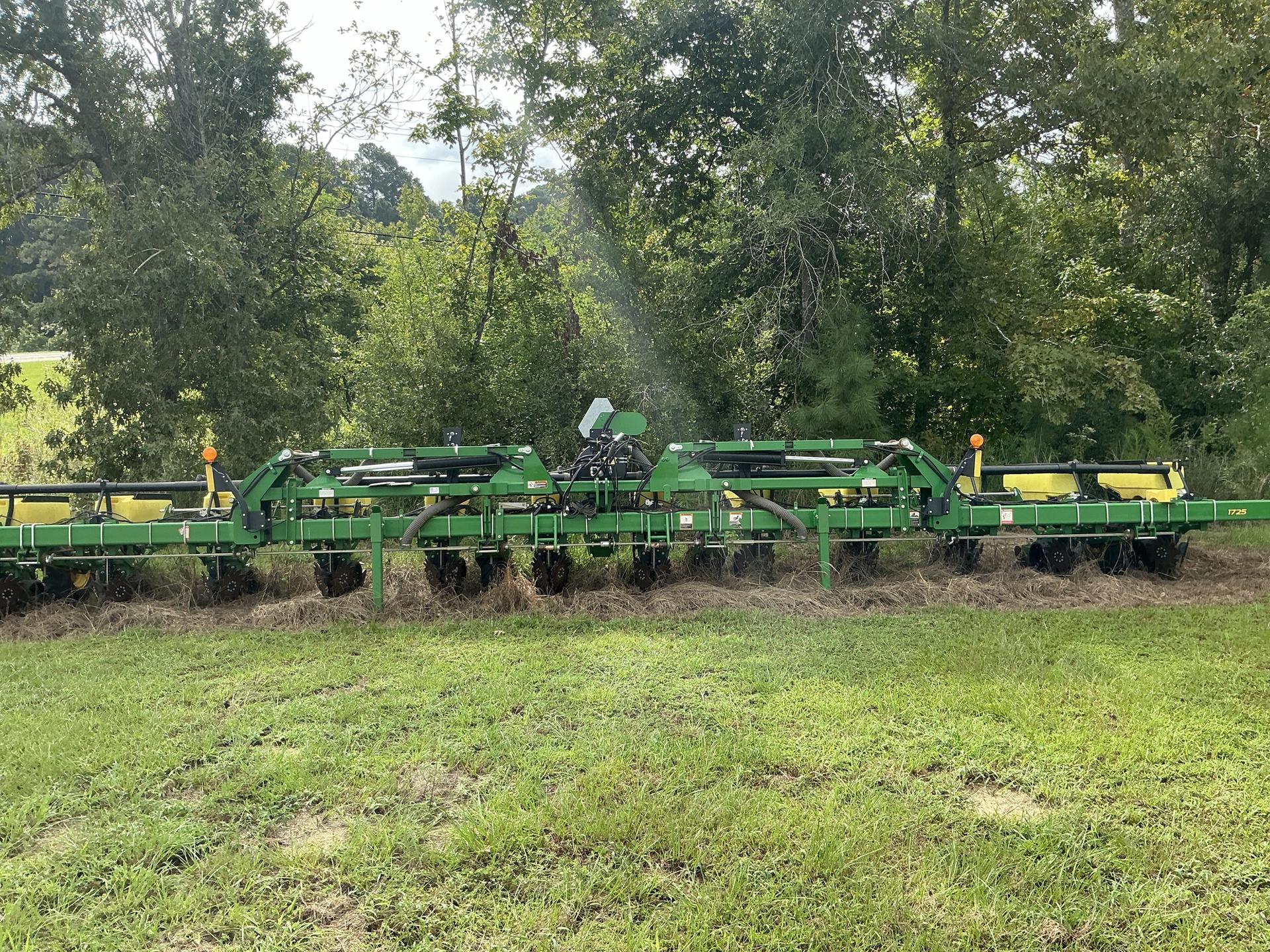 2023 John Deere 1725